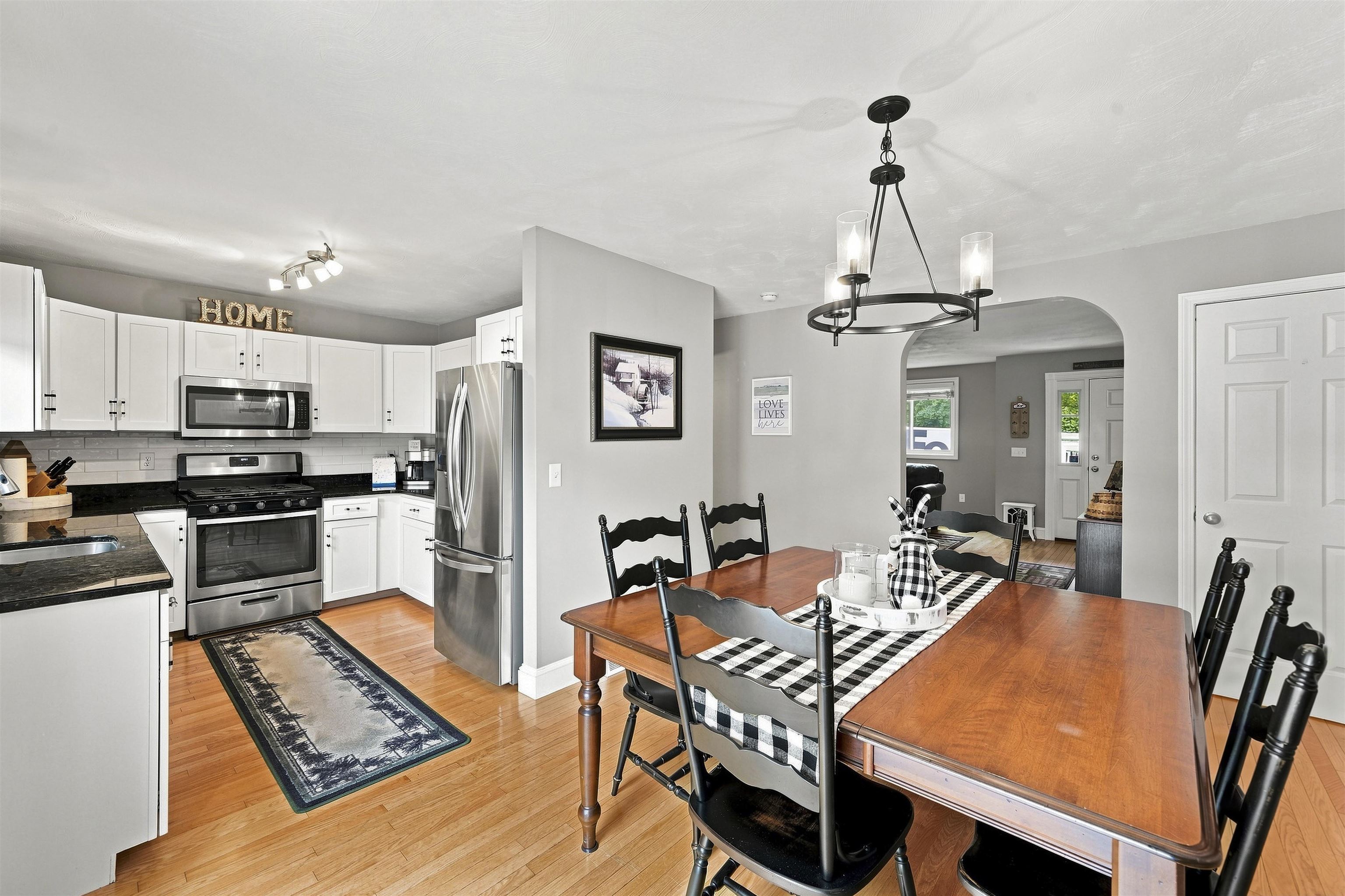 8 Standish Way Property Photo 10