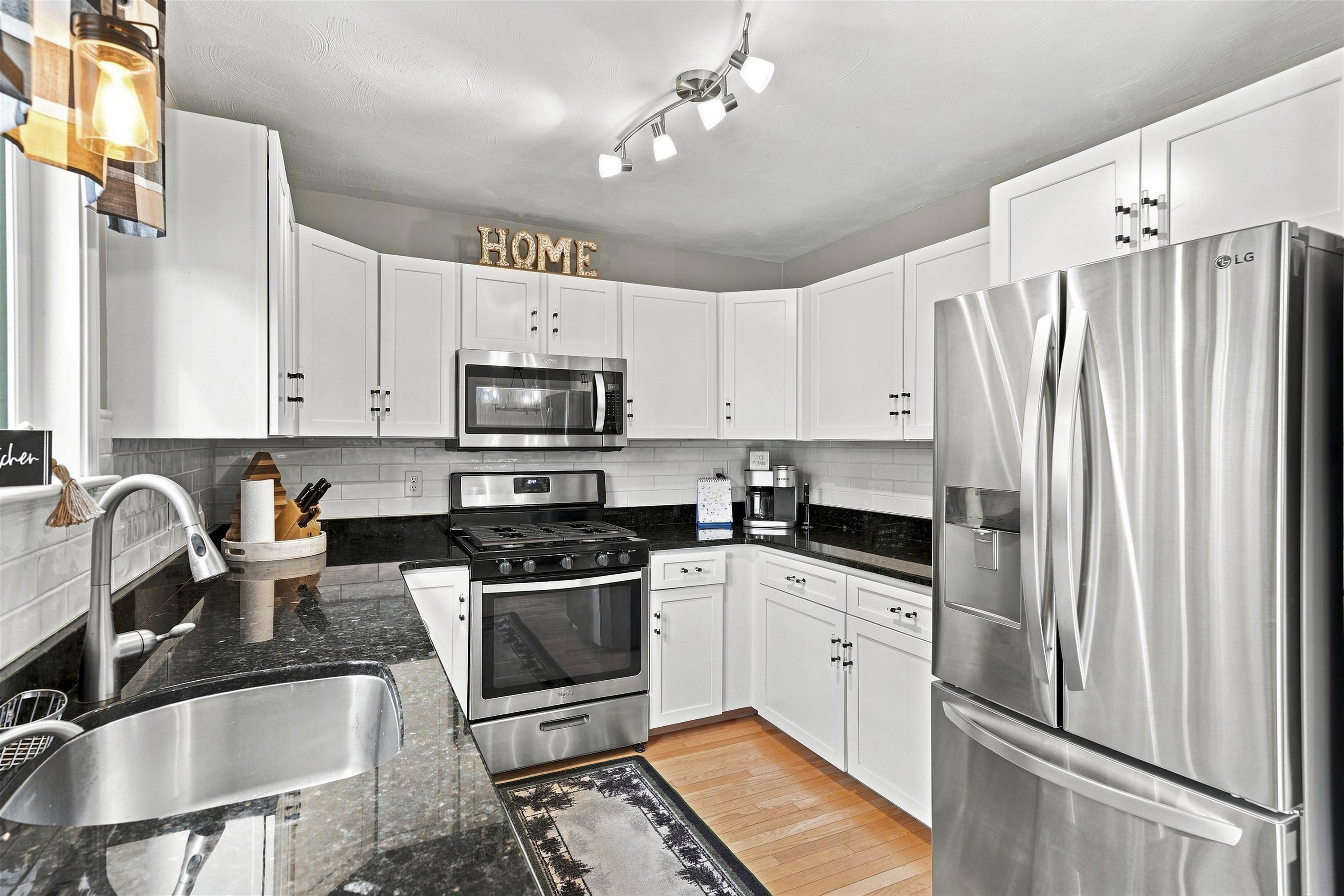 8 Standish Way Property Photo 14