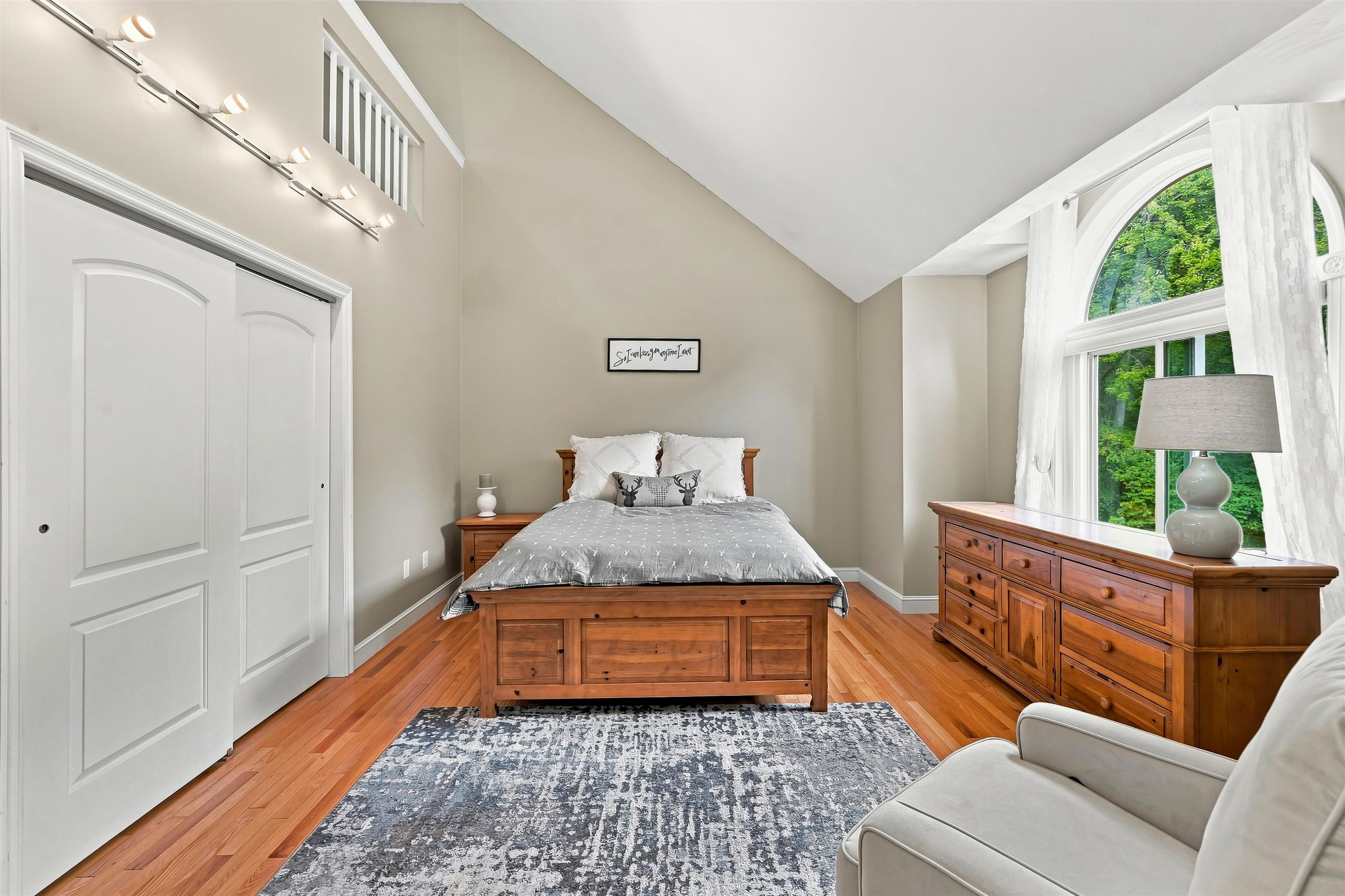 8 Standish Way Property Photo 21