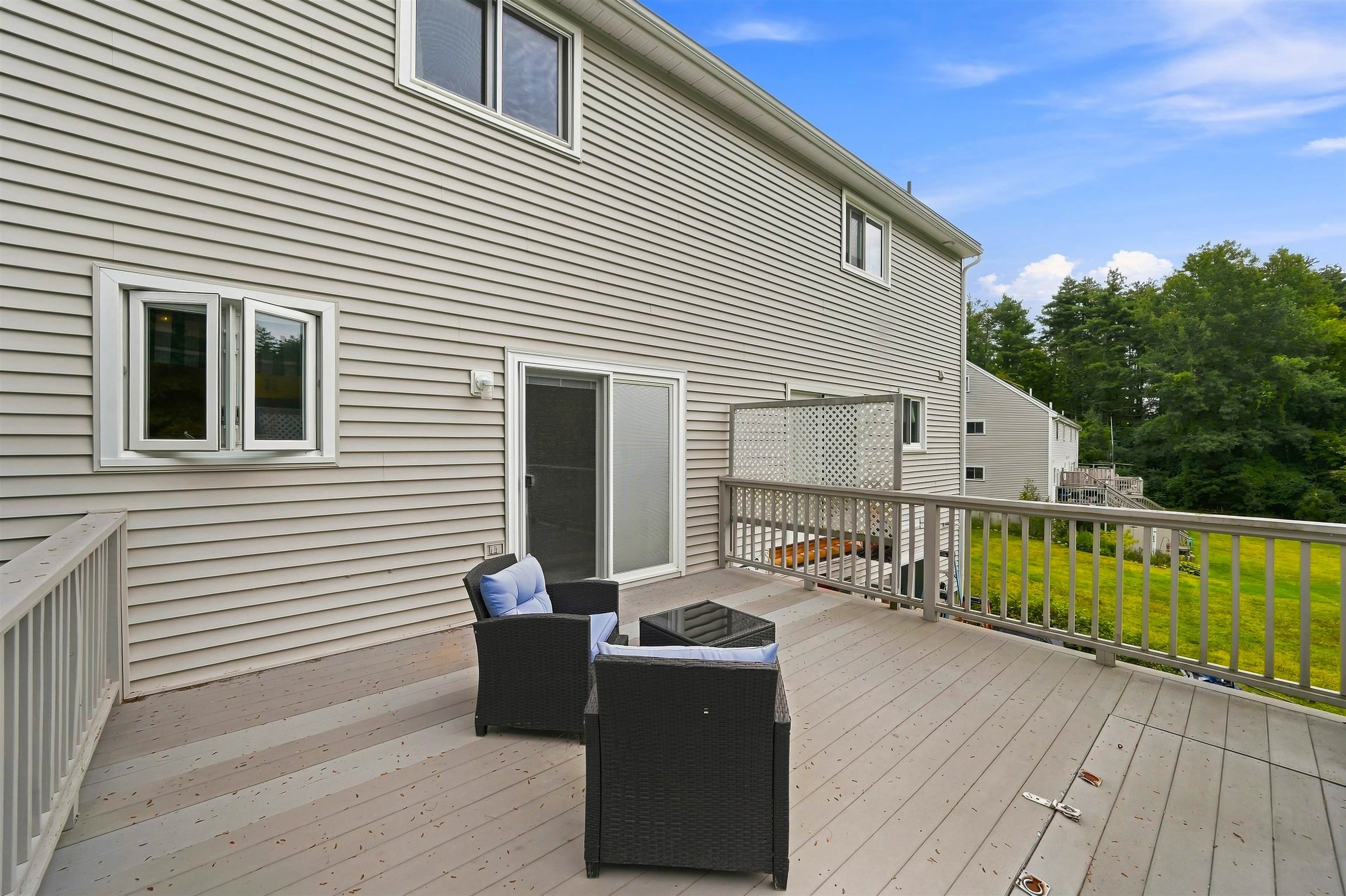 8 Standish Way Property Photo 39