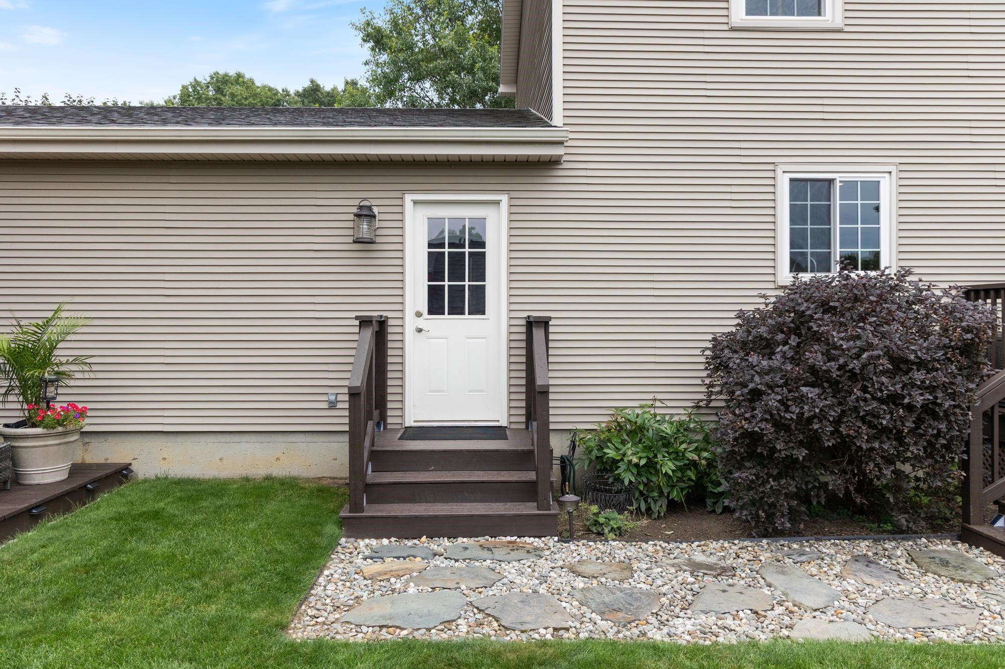 91 Beech Street Property Photo 43