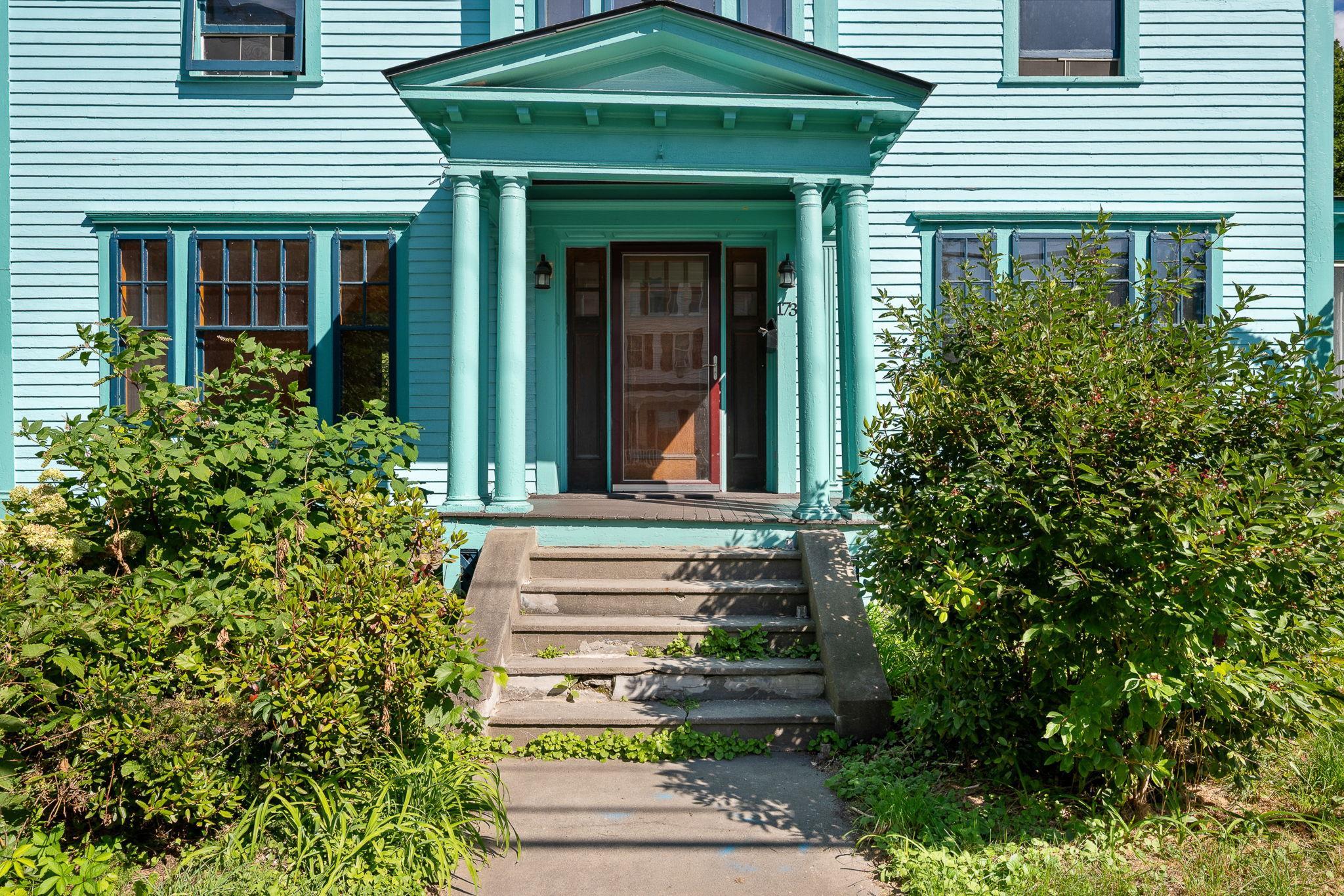 173 Central Street Property Photo 8