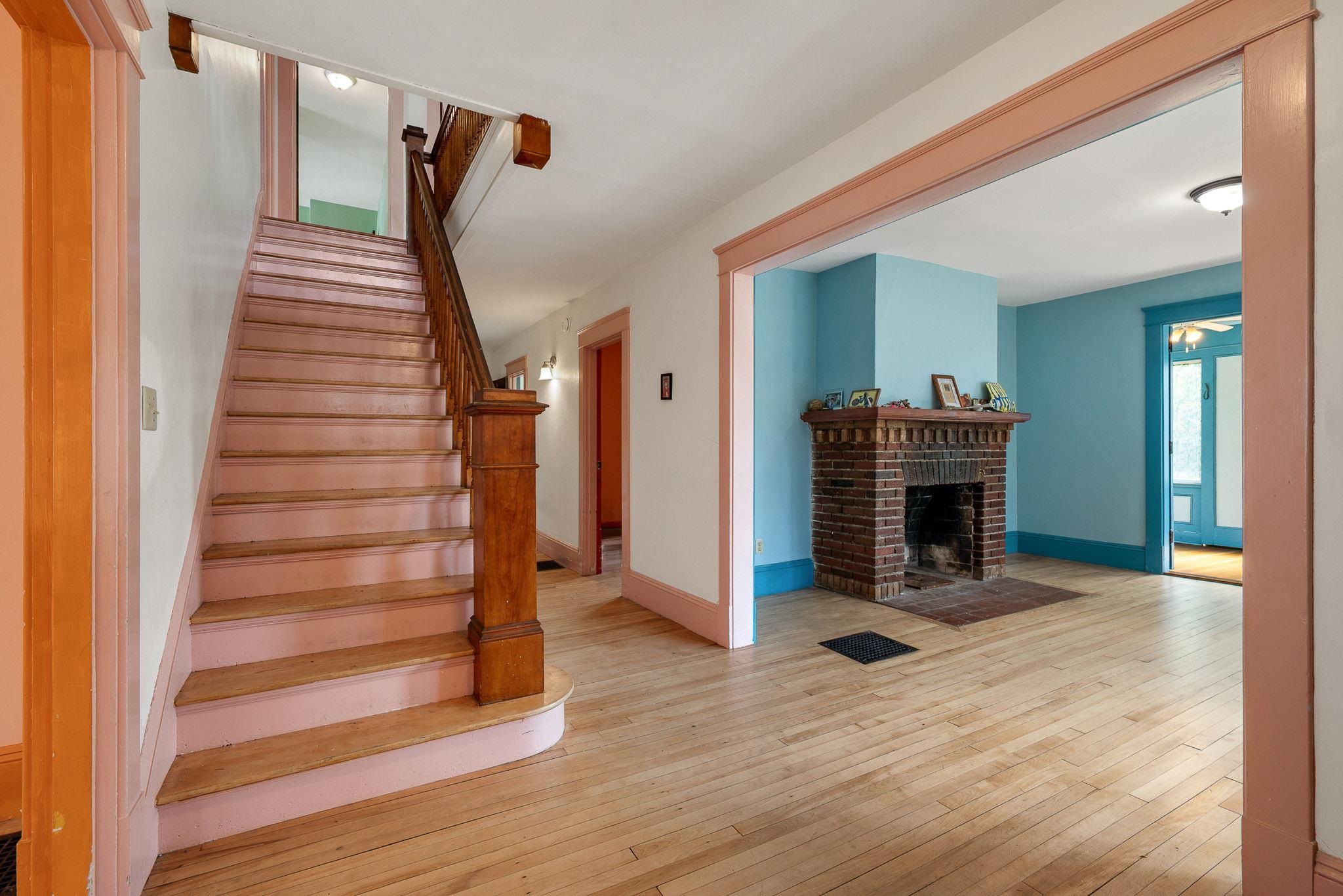 173 Central Street Property Photo 12