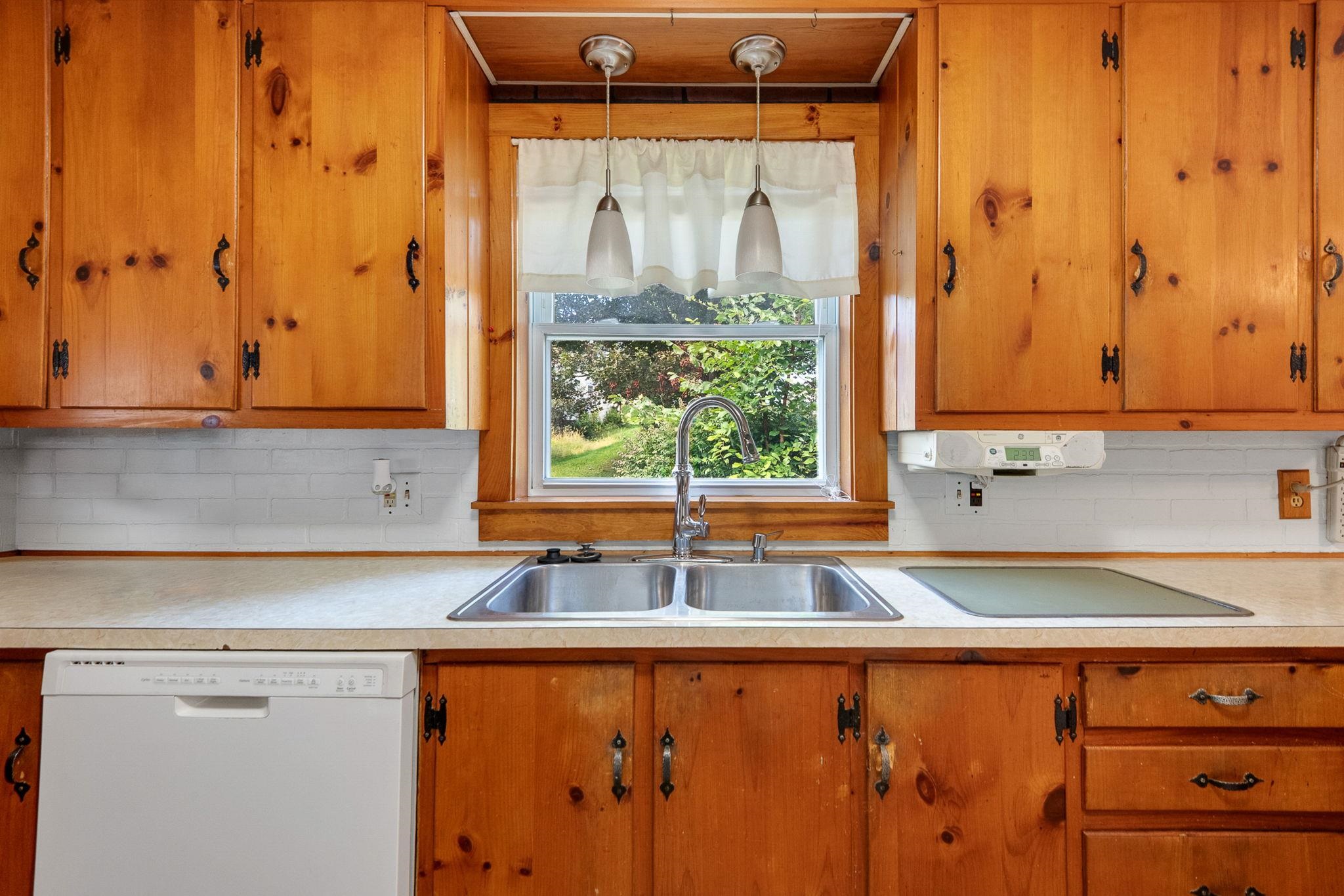 12 Grandview Avenue Property Photo 17