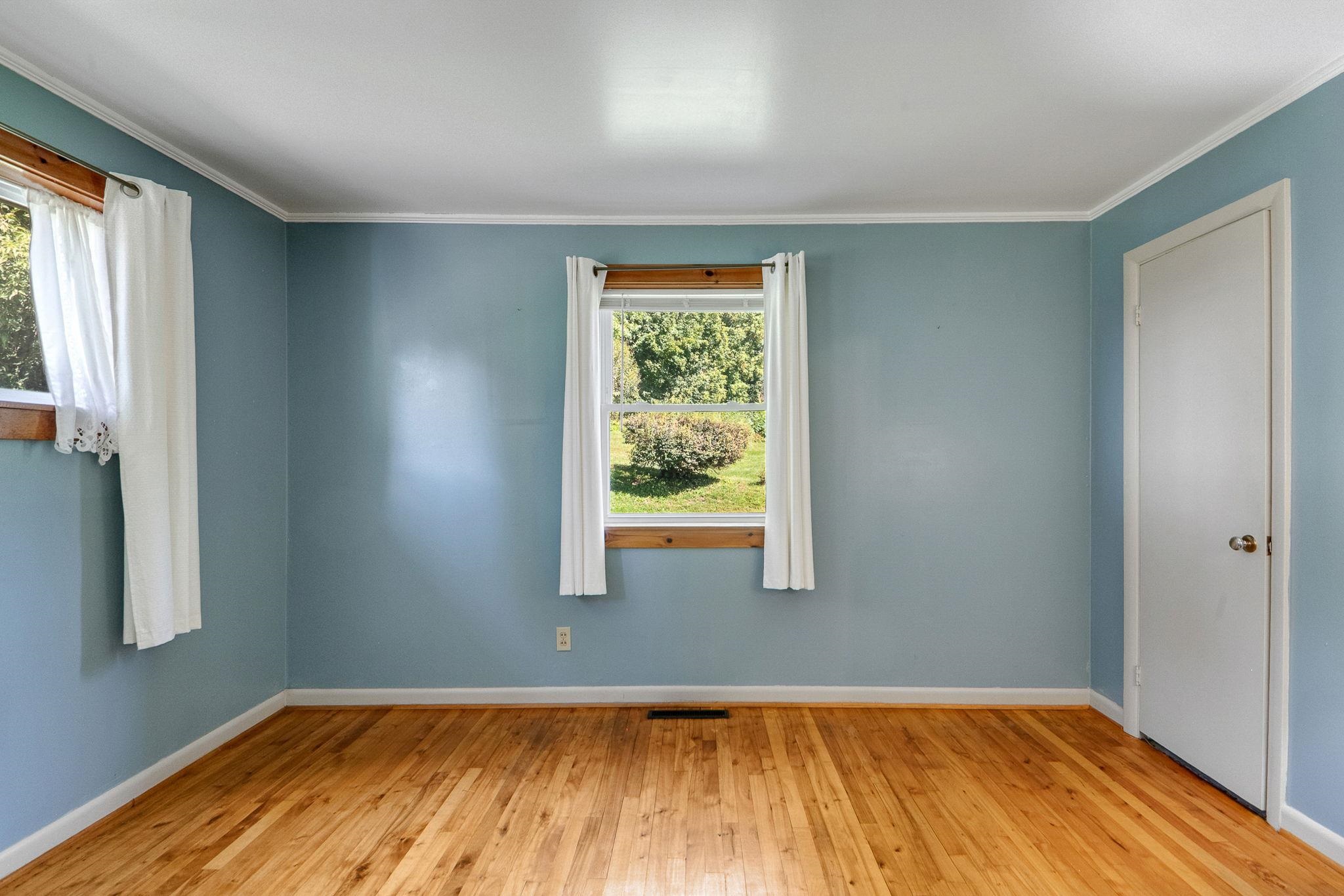 12 Grandview Avenue Property Photo 28