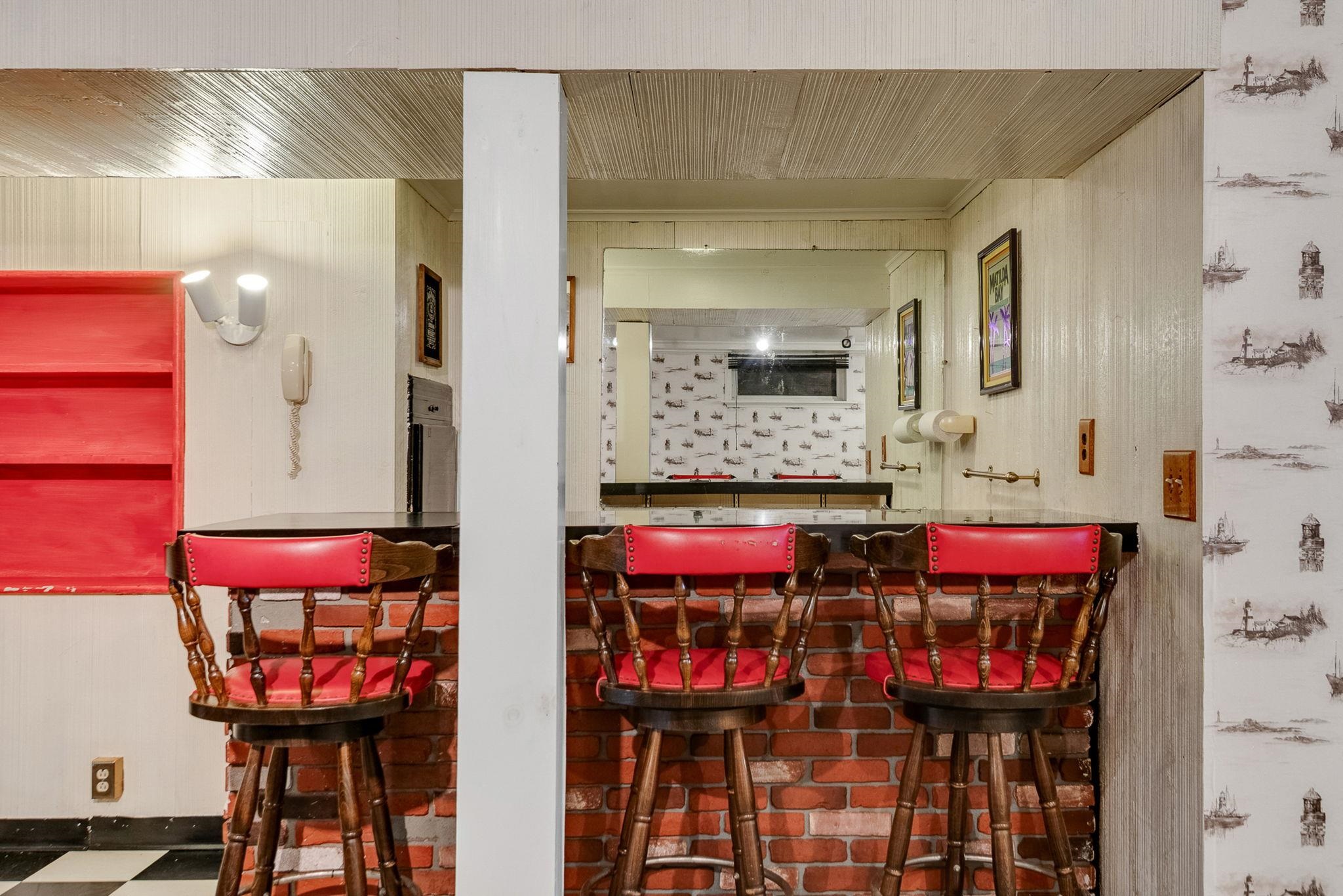 12 Grandview Avenue Property Photo 34