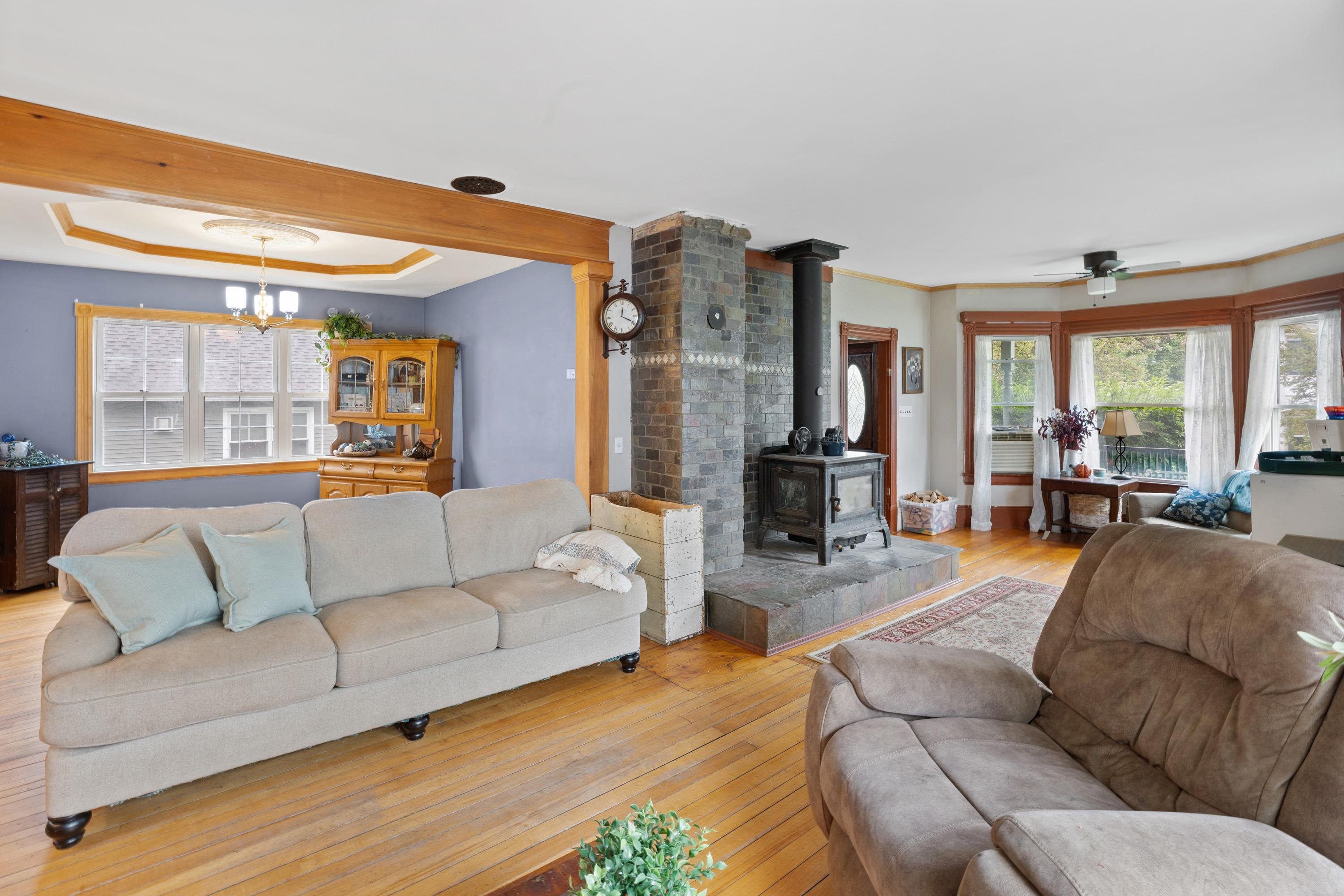 83 Spring Street Property Photo 7