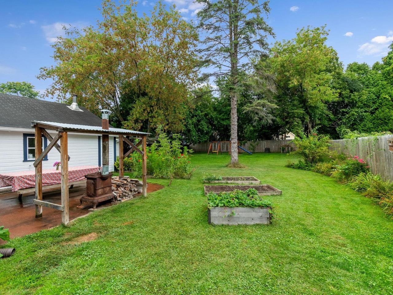 48 Pleasant Street Property Photo 12