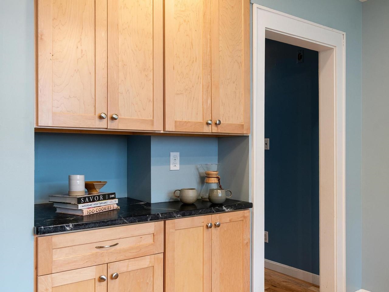 48 Pleasant Street Property Photo 16
