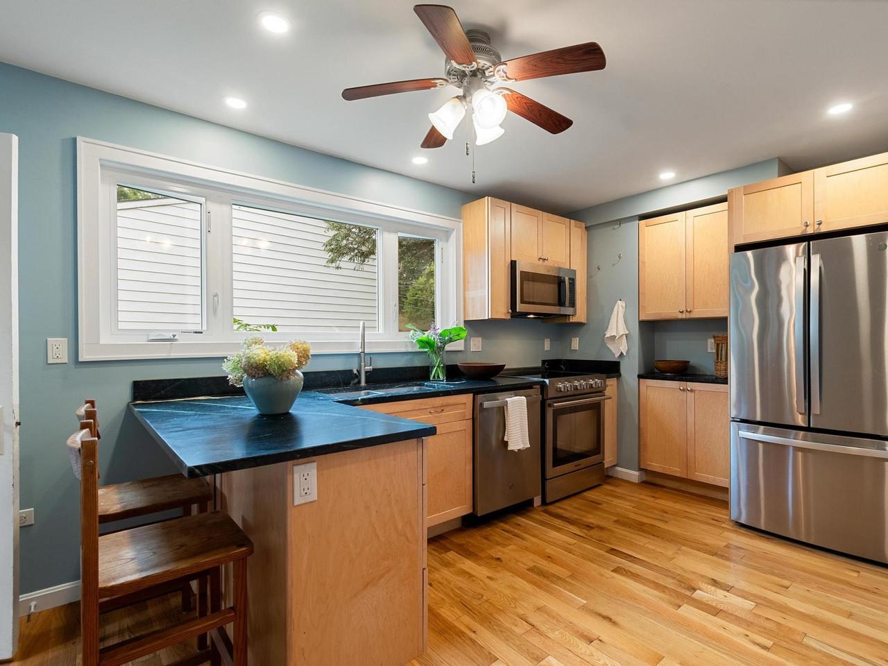 48 Pleasant Street Property Photo 18
