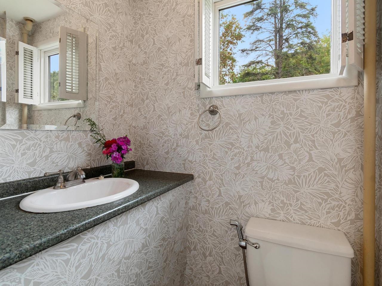 48 Pleasant Street Property Photo 26
