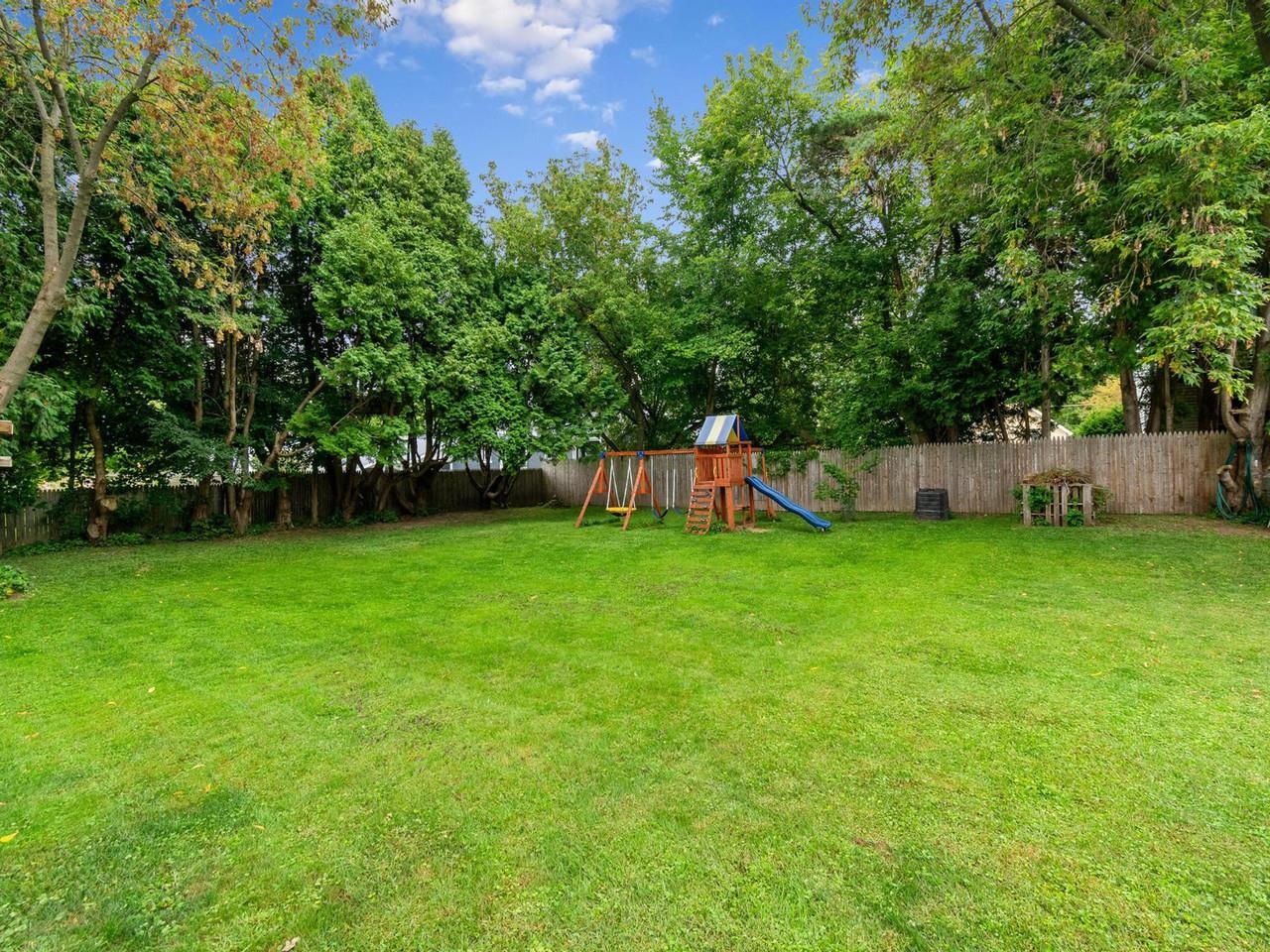 48 Pleasant Street Property Photo 41