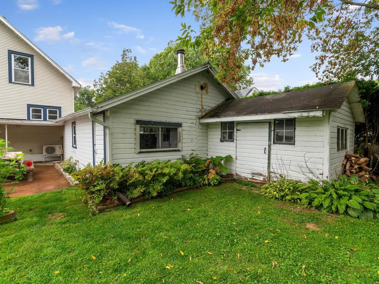 48 Pleasant Street Property Photo 45