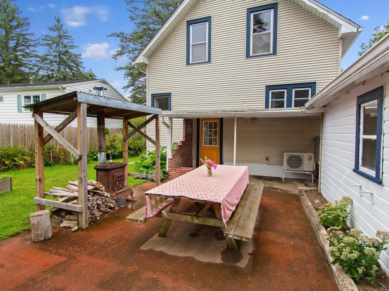 48 Pleasant Street Property Photo 48