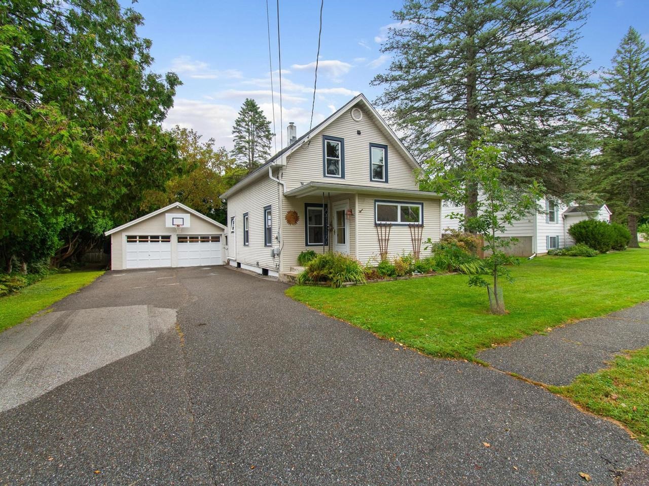 48 Pleasant Street Property Photo 51