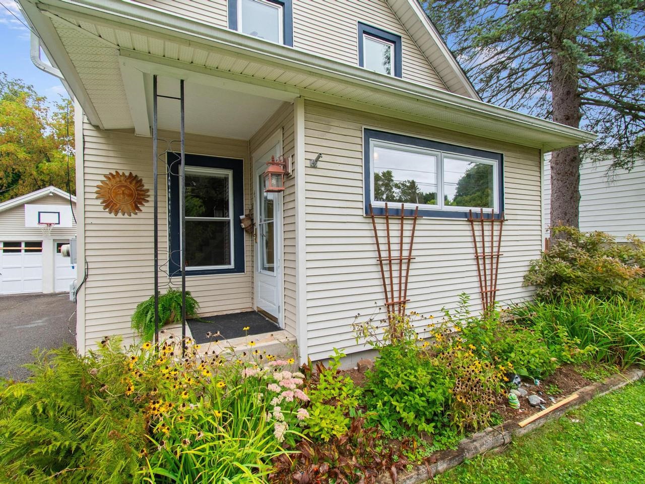 48 Pleasant Street Property Photo 53