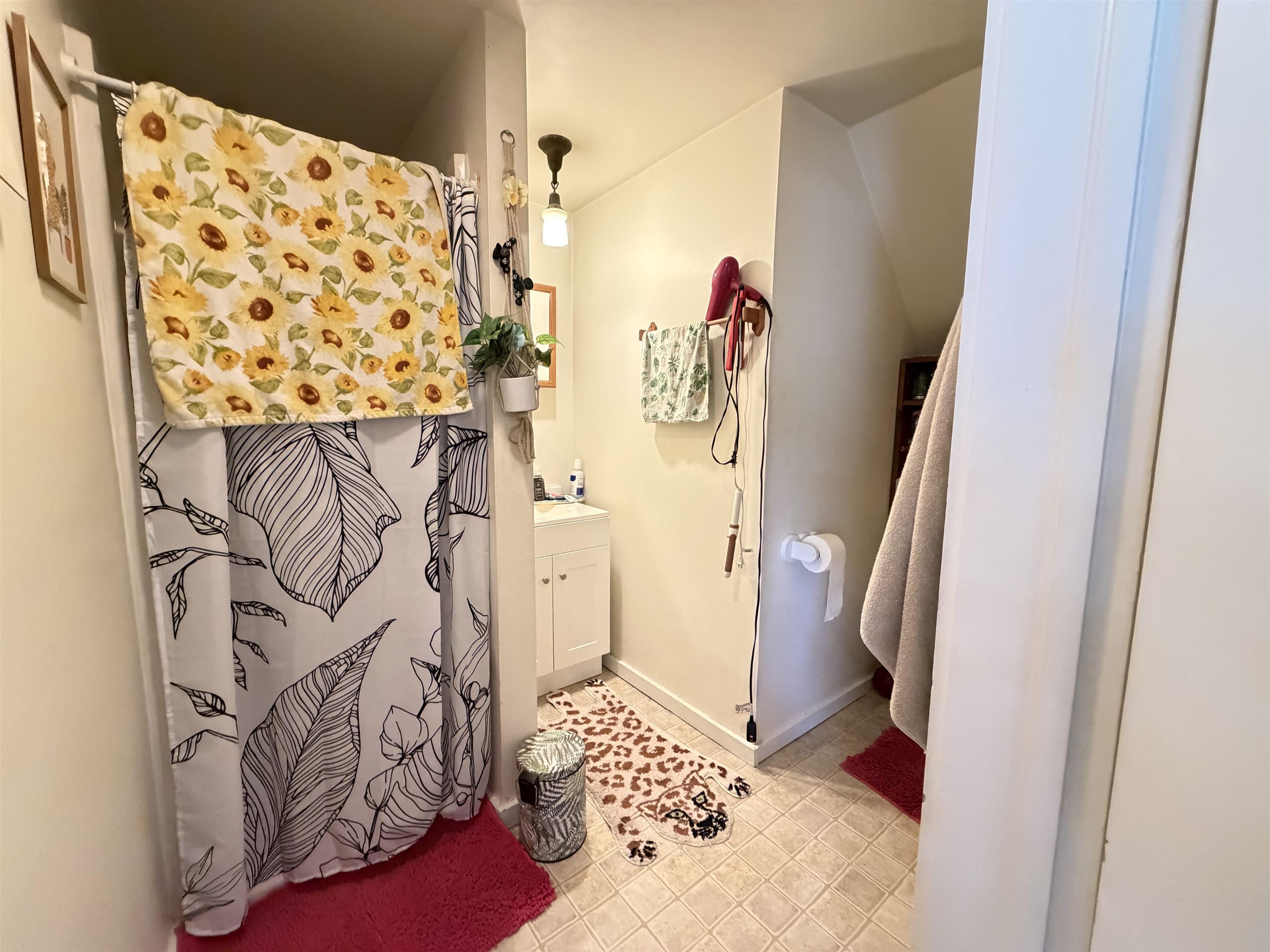 41 Burnham Avenue Property Photo 10