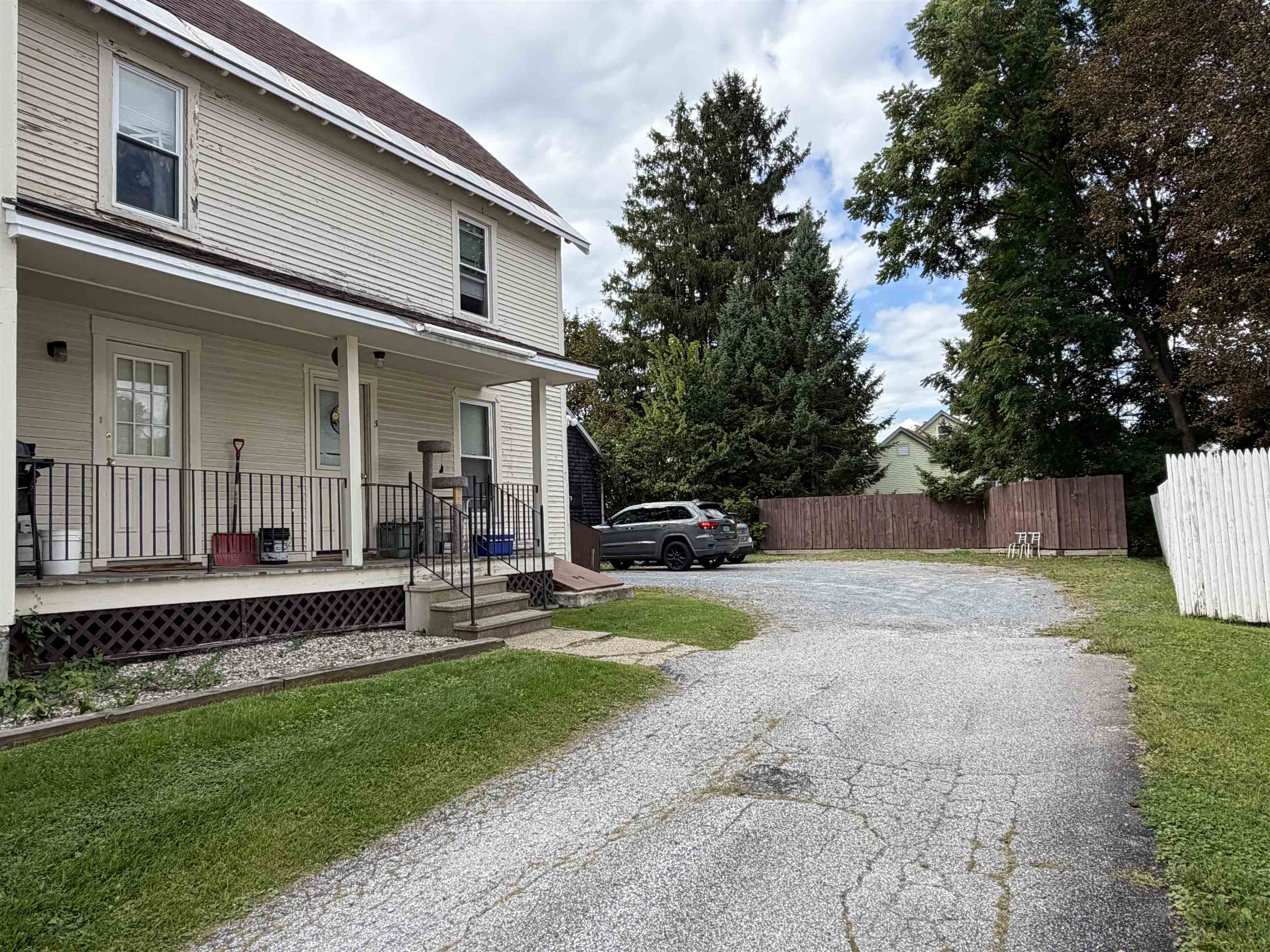41 Burnham Avenue Property Photo 11