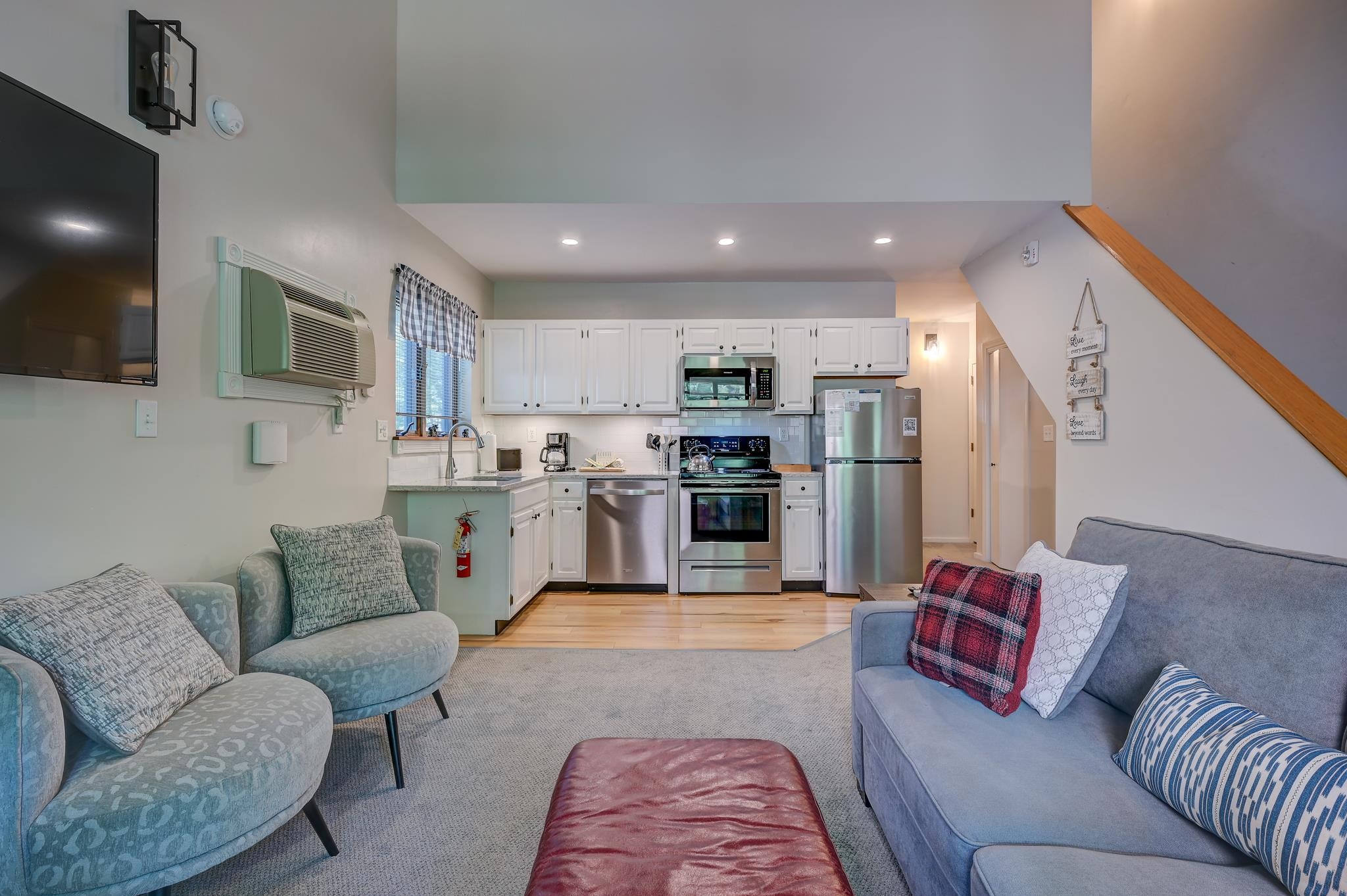 8s River Run Drive Property Photo 11