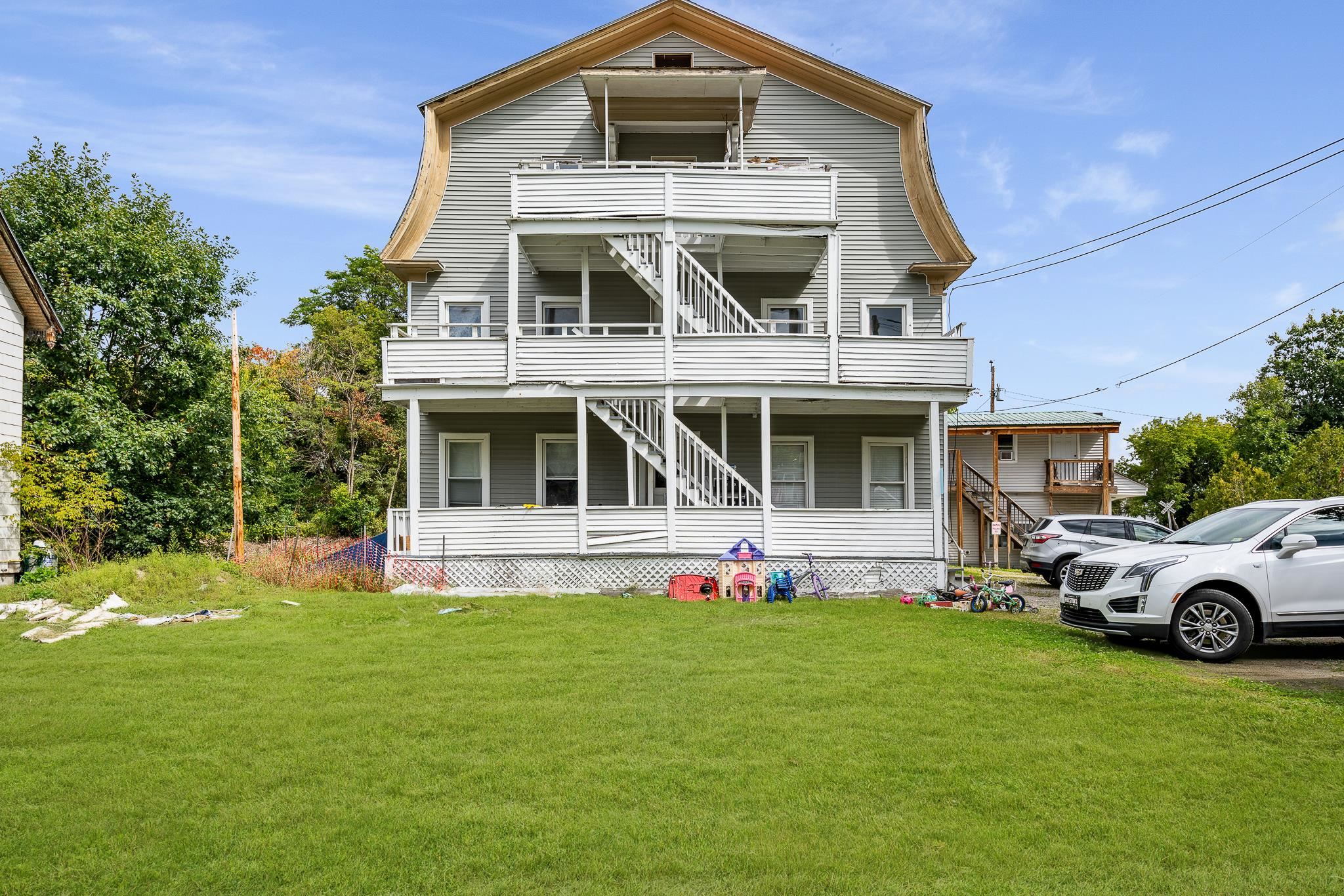 30 Elm Street Property Photo 5