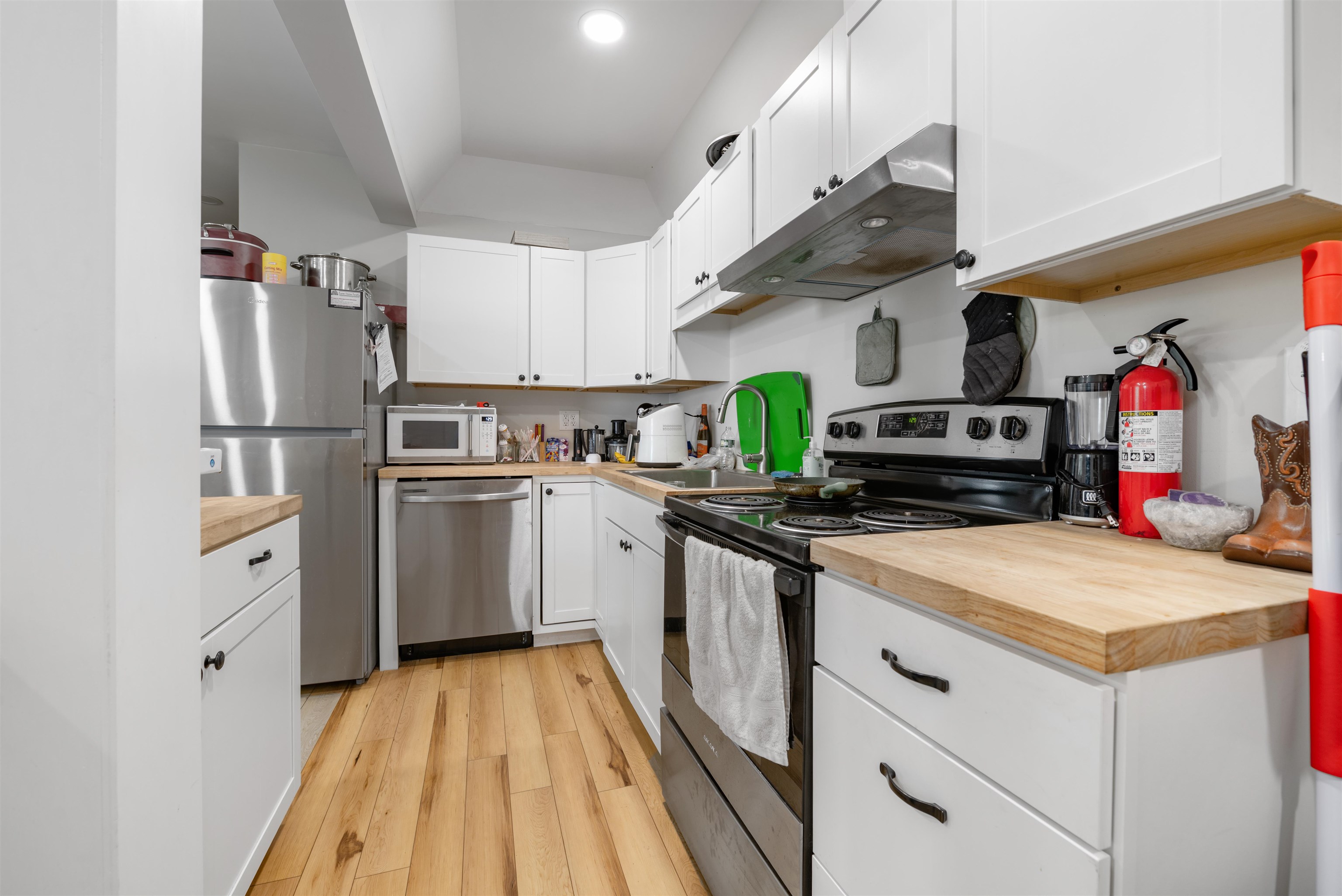 30 Elm Street Property Photo 18
