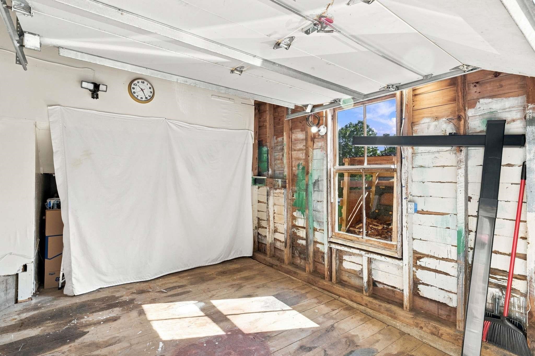8 Old Coach Road Property Photo 35