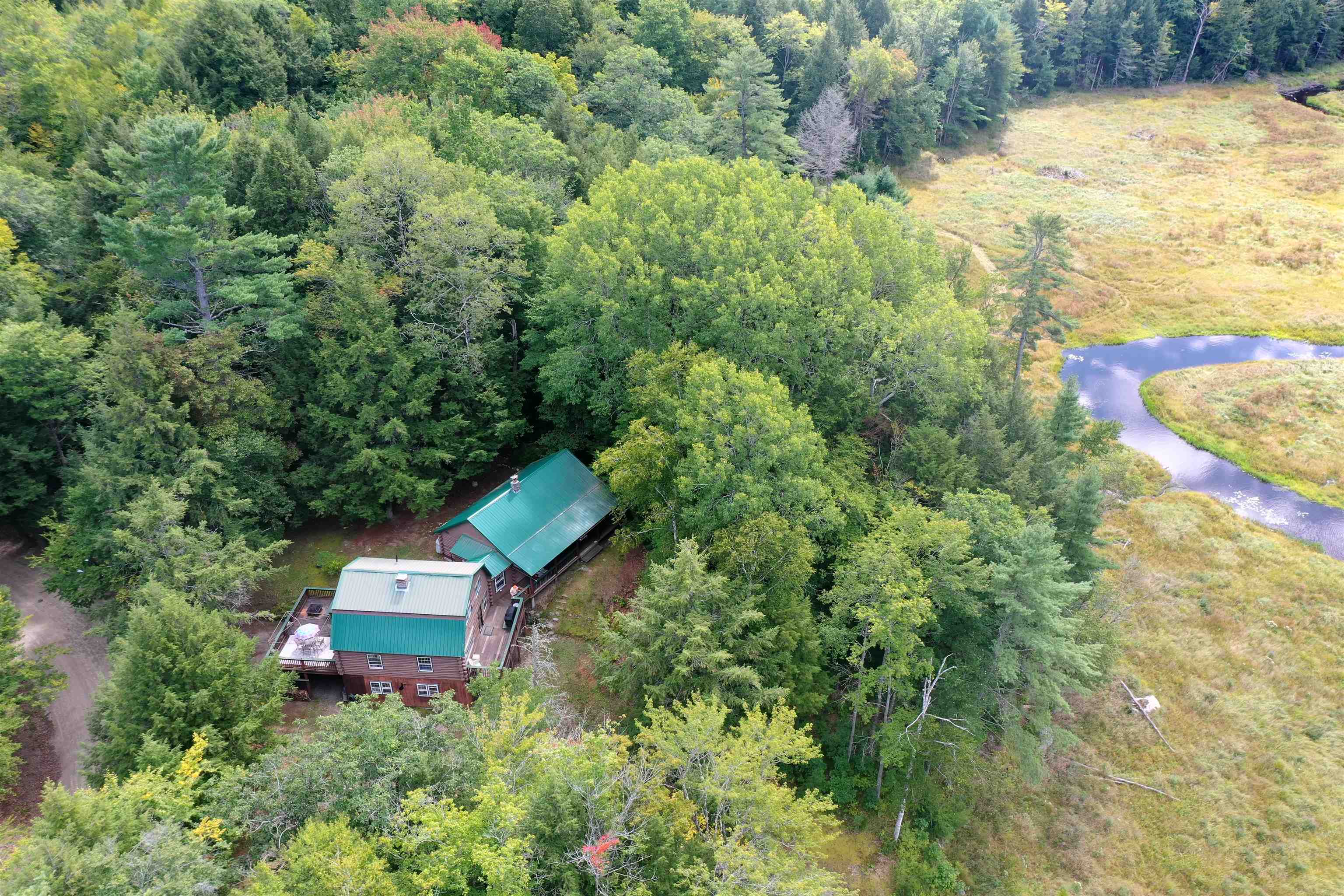 115 French Road E Property Photo 28