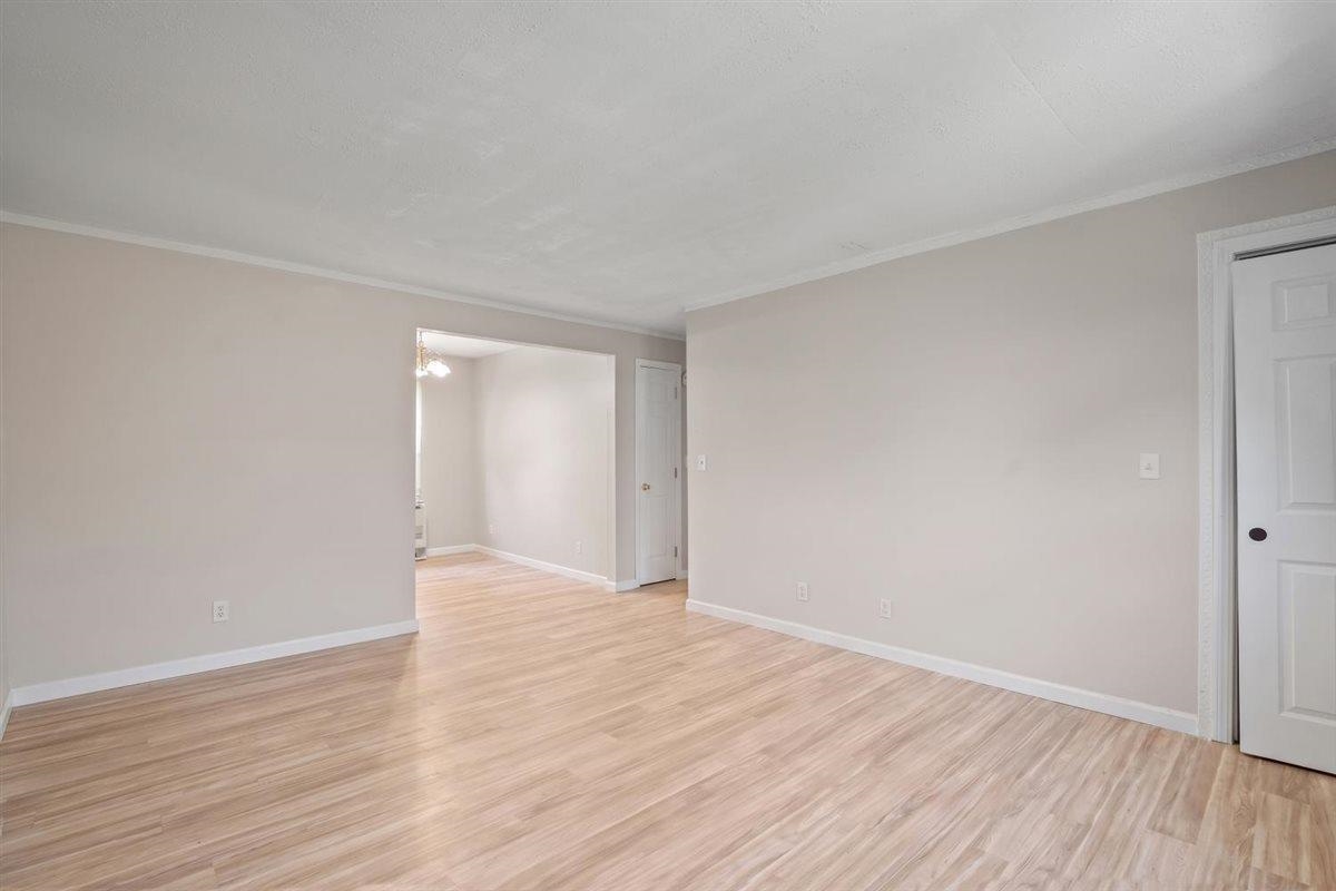 111 Sherwood Square Property Photo 10