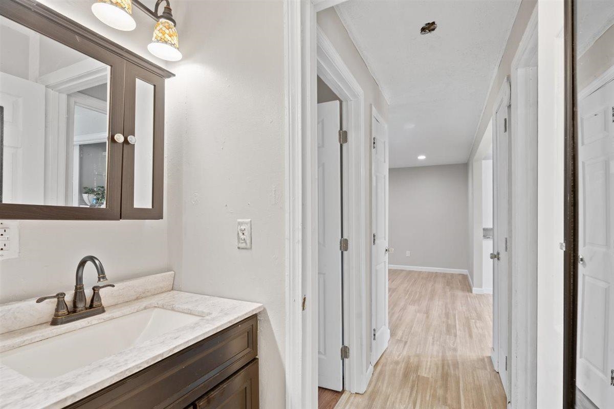 111 Sherwood Square Property Photo 20