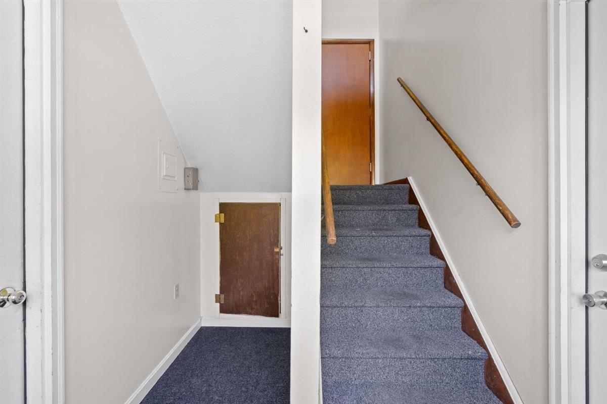 111 Sherwood Square Property Photo 22