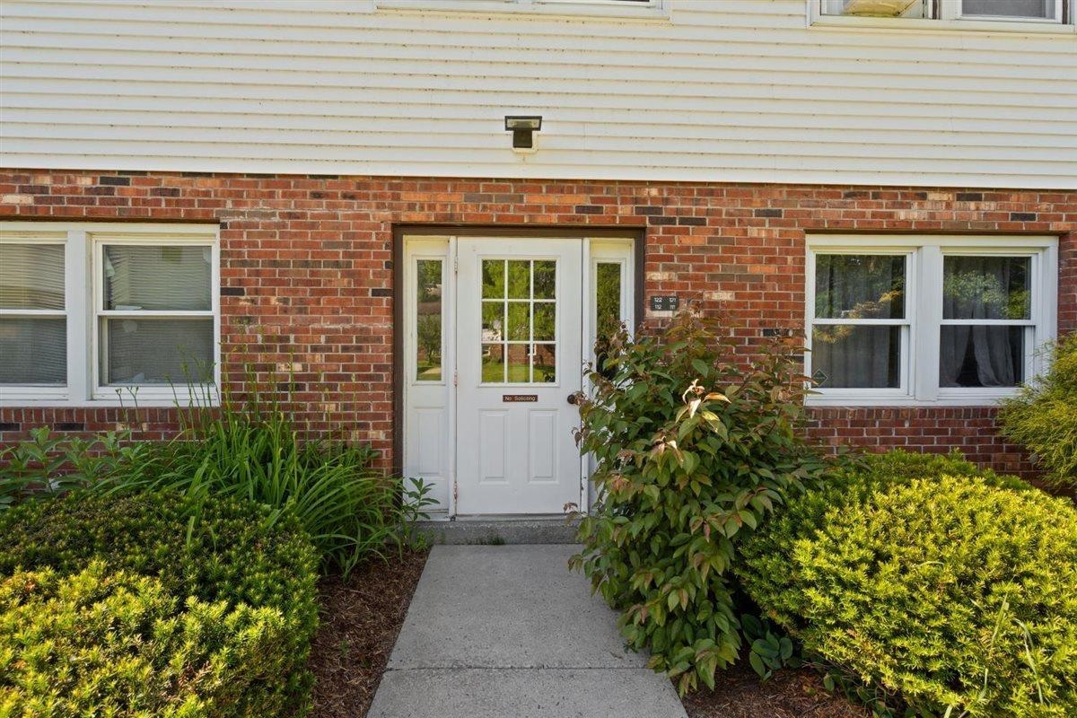 111 Sherwood Square Property Photo 25
