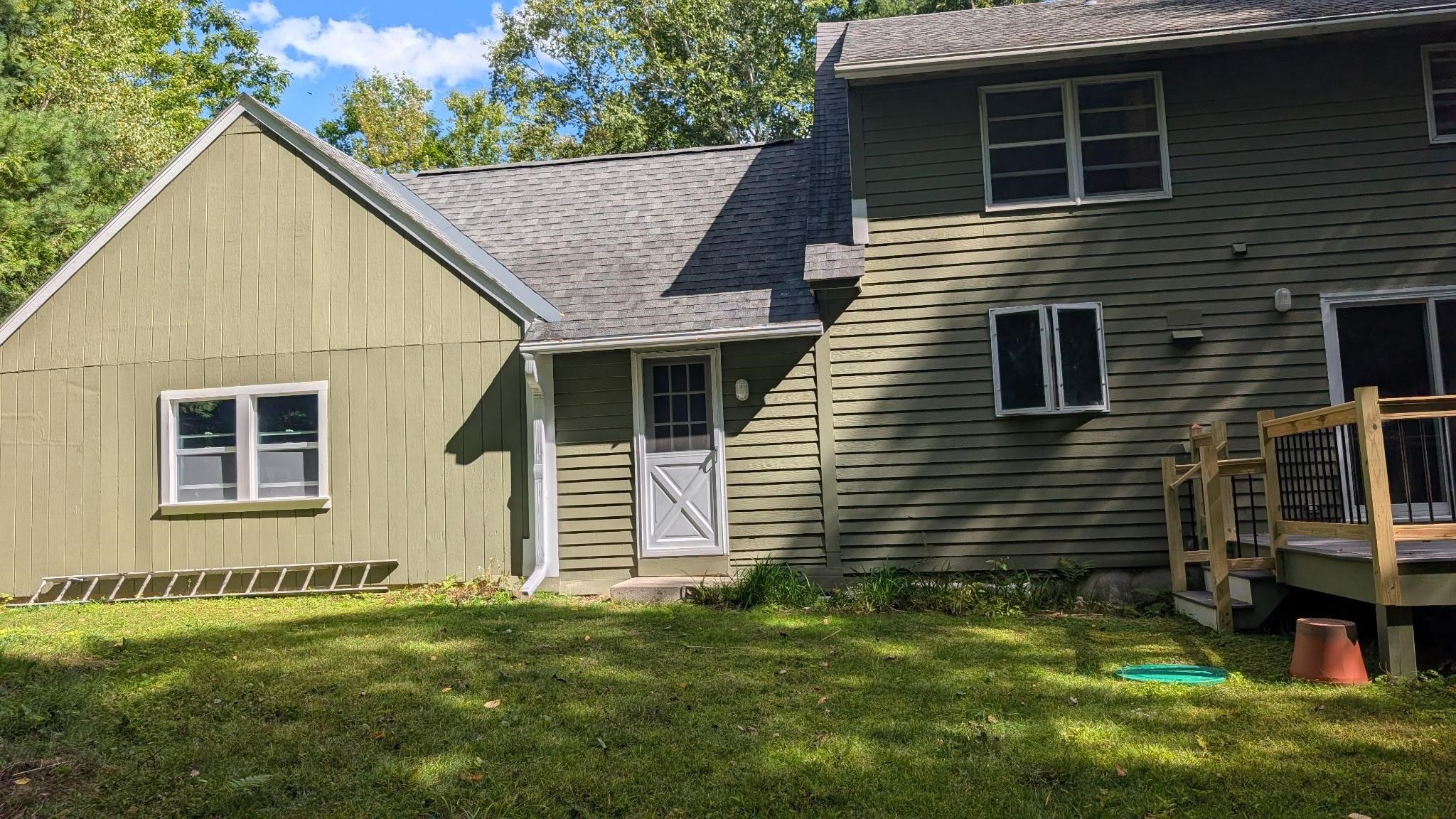 574 Hitzel Terrace Property Photo 4