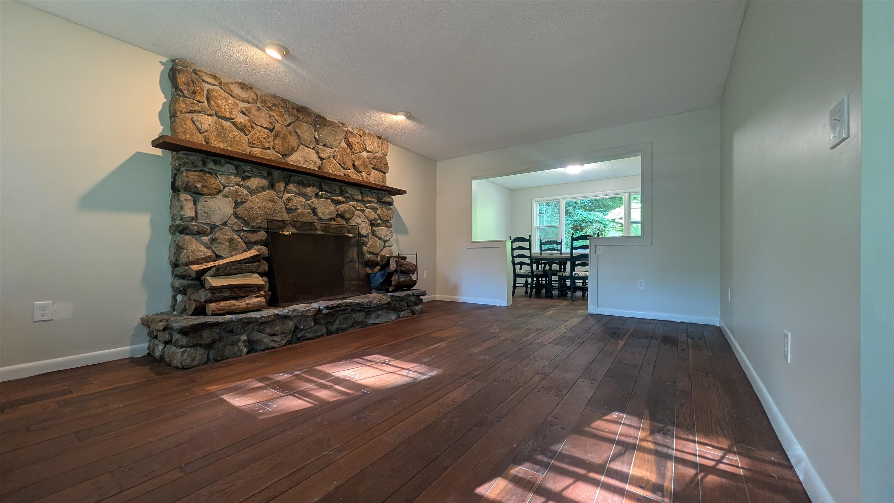 574 Hitzel Terrace Property Photo 8
