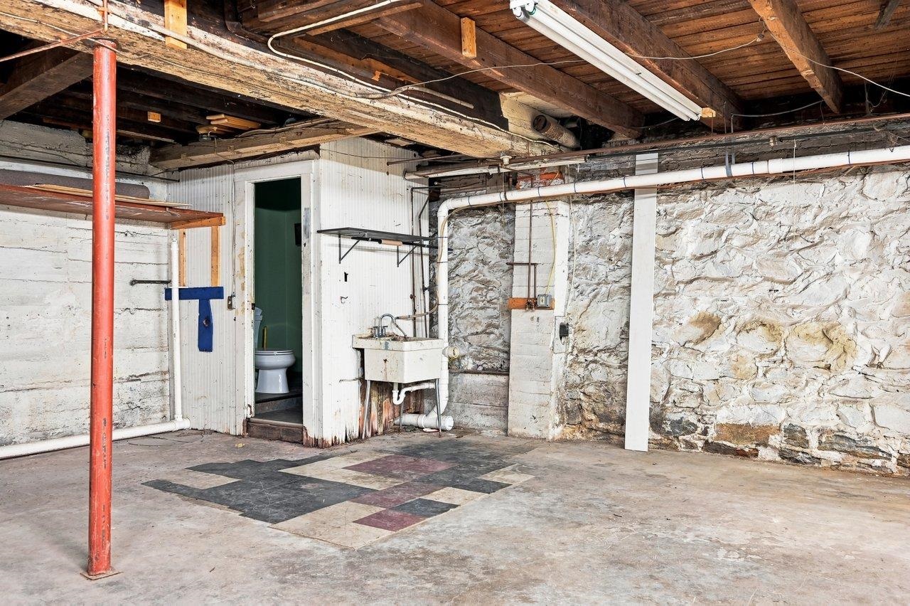 62 Market Street Property Photo 14