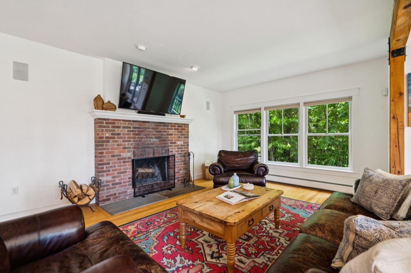 11 Kirkwood Lane Property Photo 8