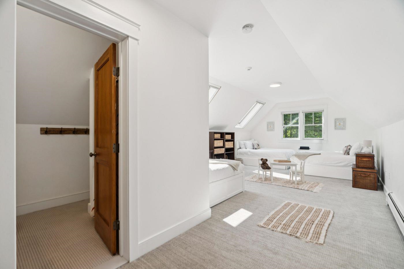 11 Kirkwood Lane Property Photo 20