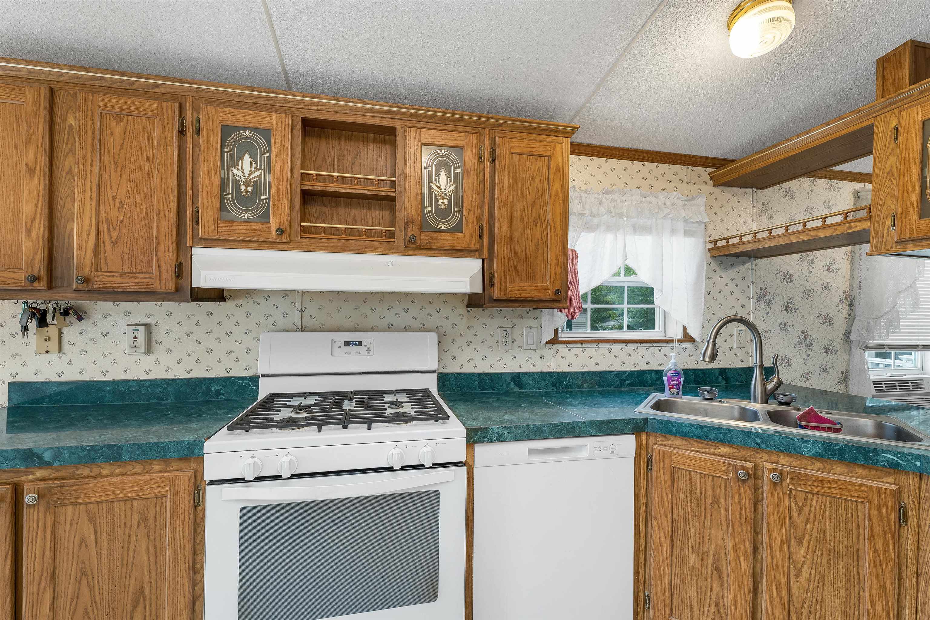 25 Hawthorne Road Property Photo 5