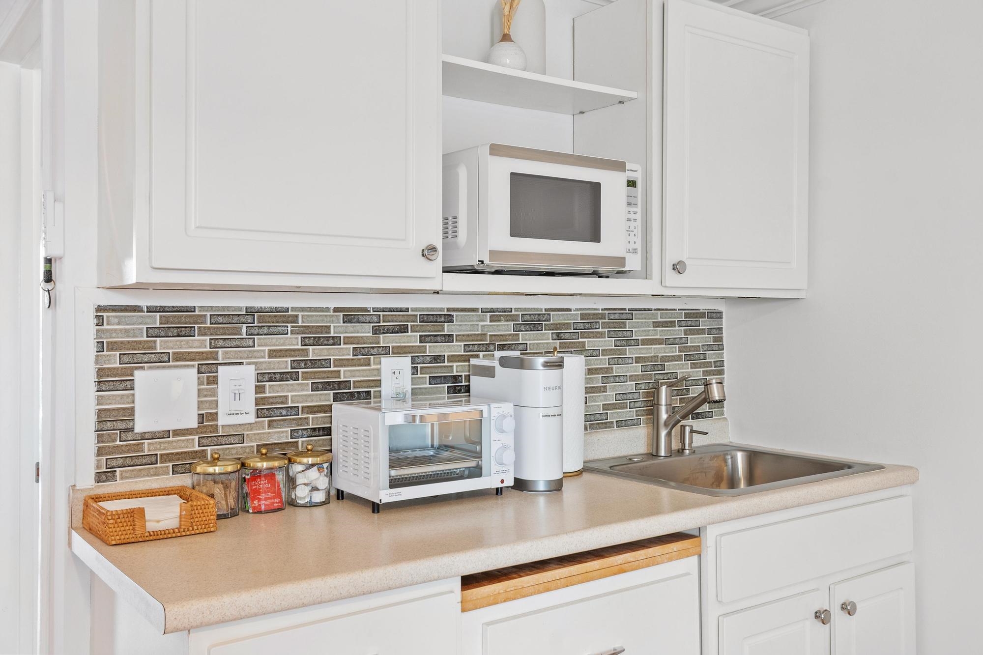 6 Ashworth Avenue Property Photo 7