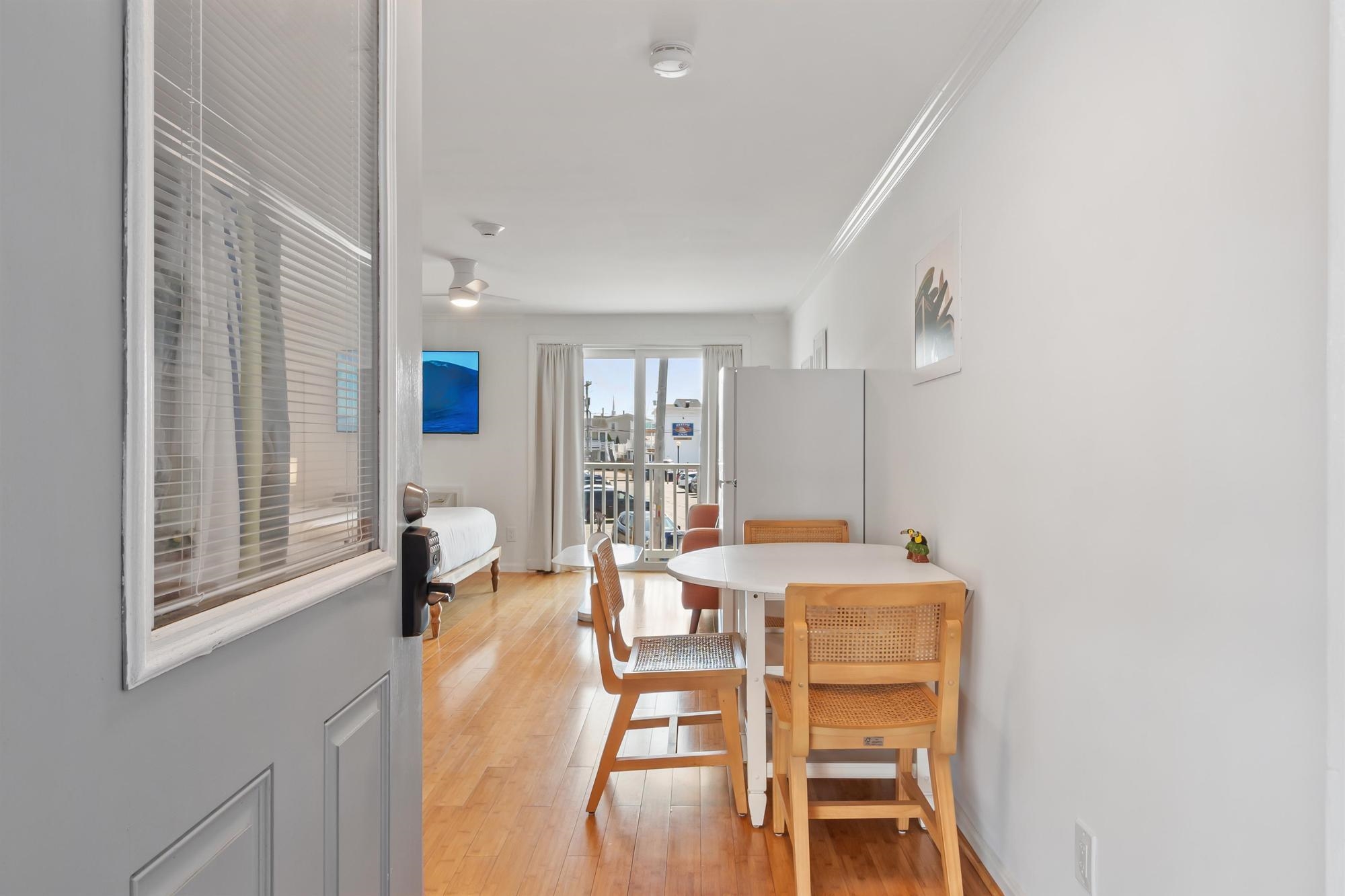 6 Ashworth Avenue Property Photo 8