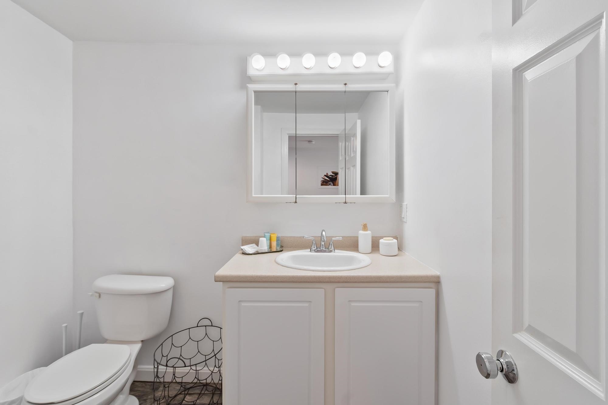 6 Ashworth Avenue Property Photo 18