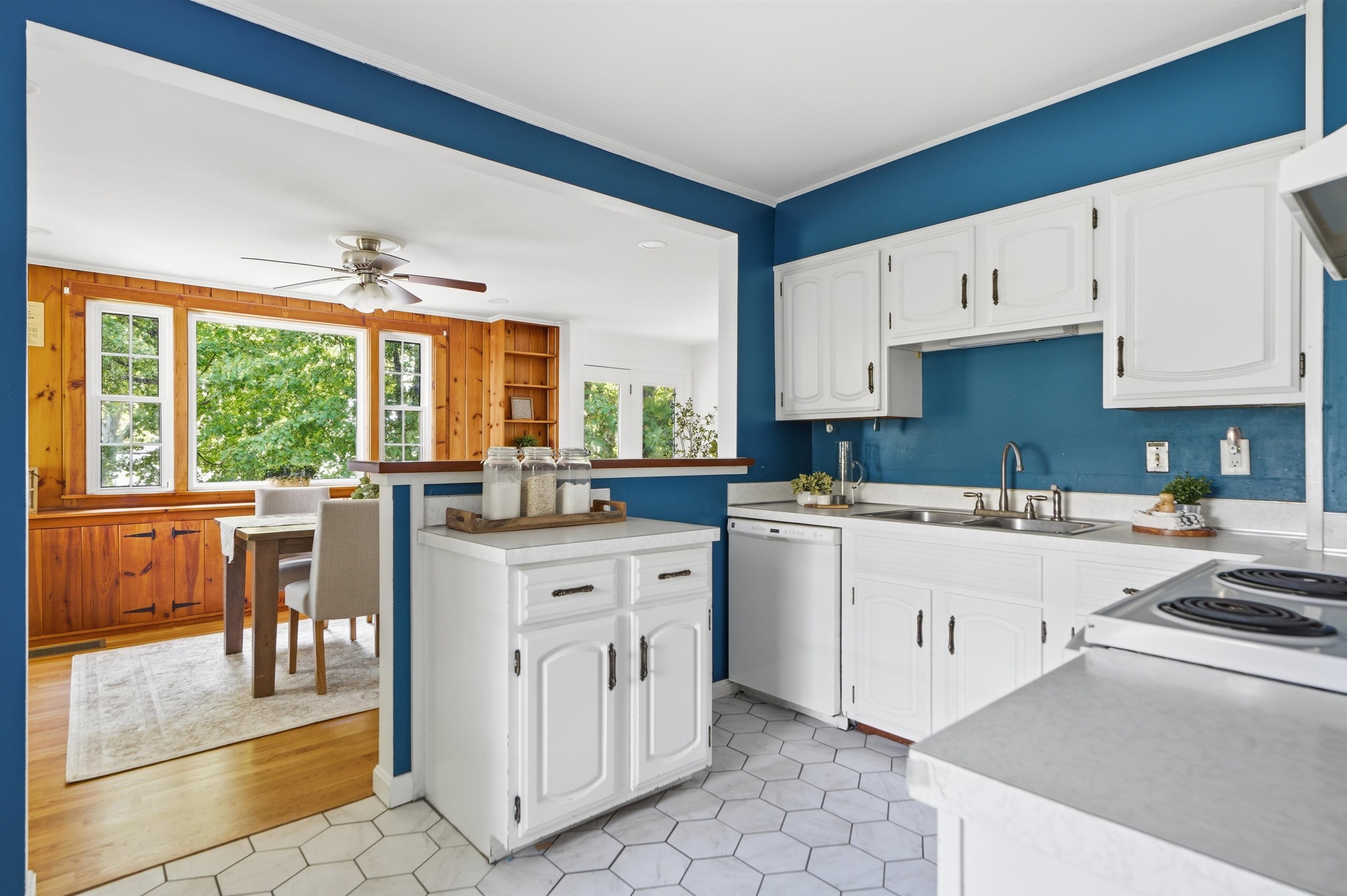7 Wood Street Property Photo 8