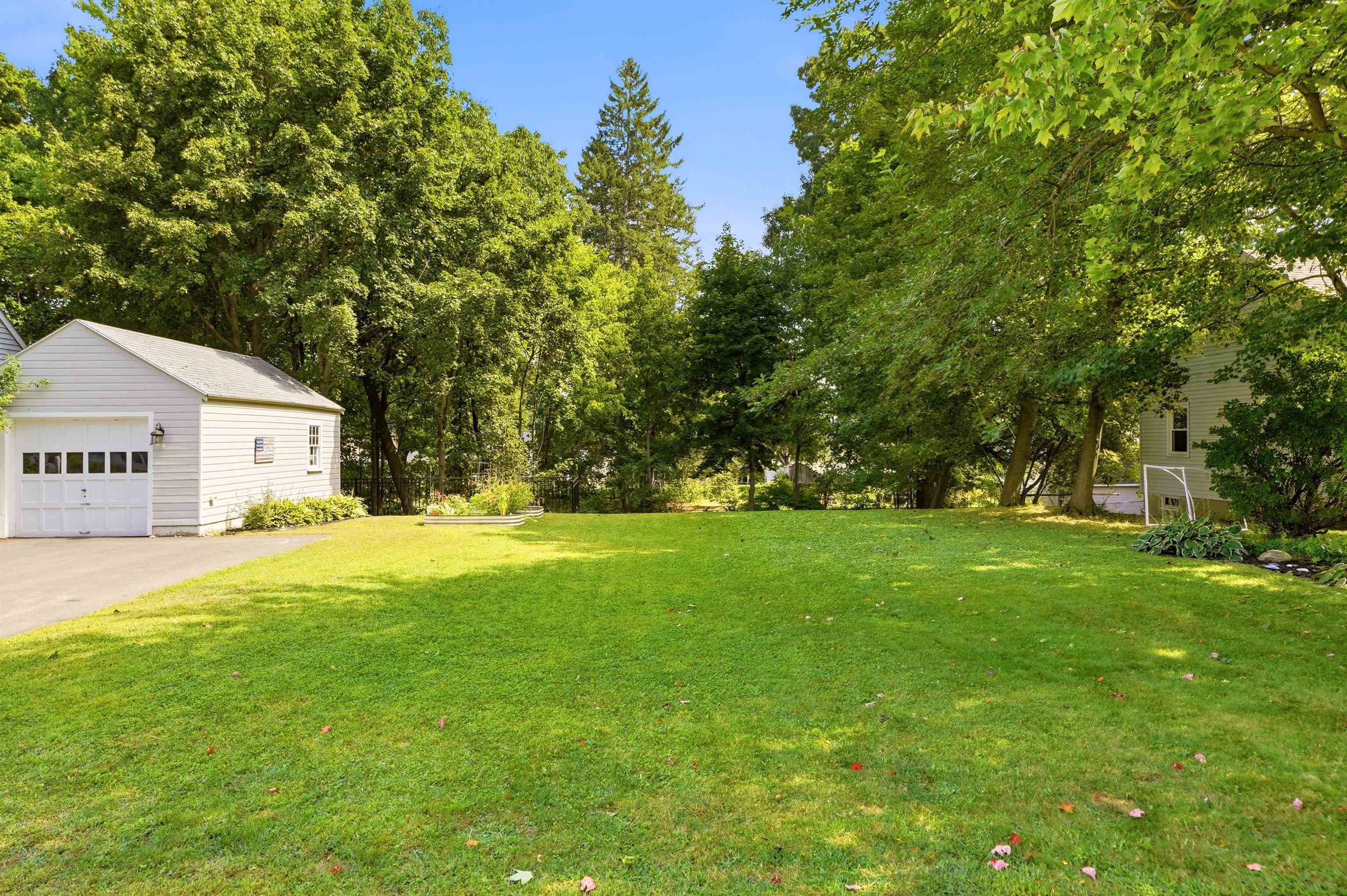 7 Wood Street Property Photo 32