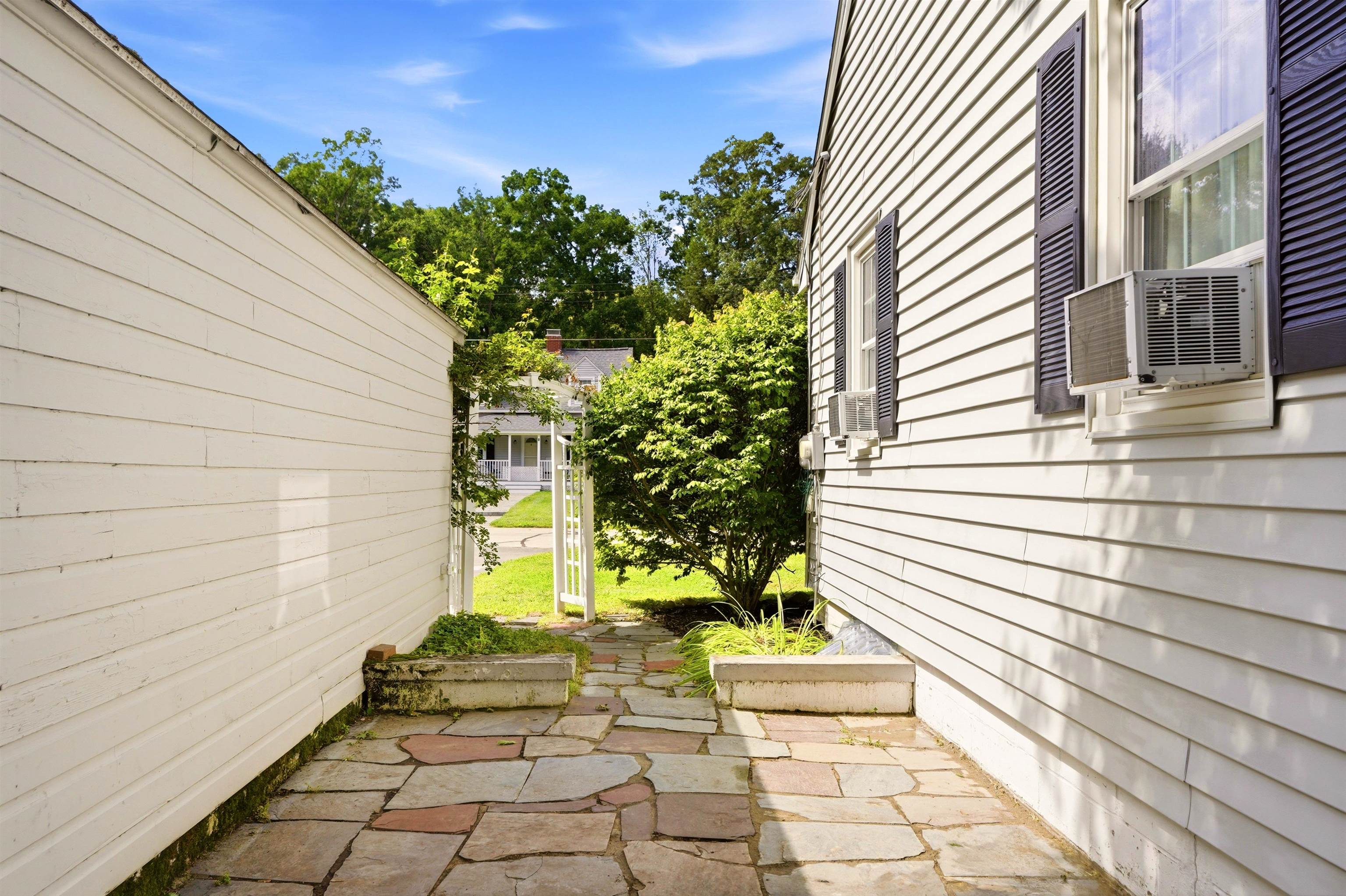7 Wood Street Property Photo 40