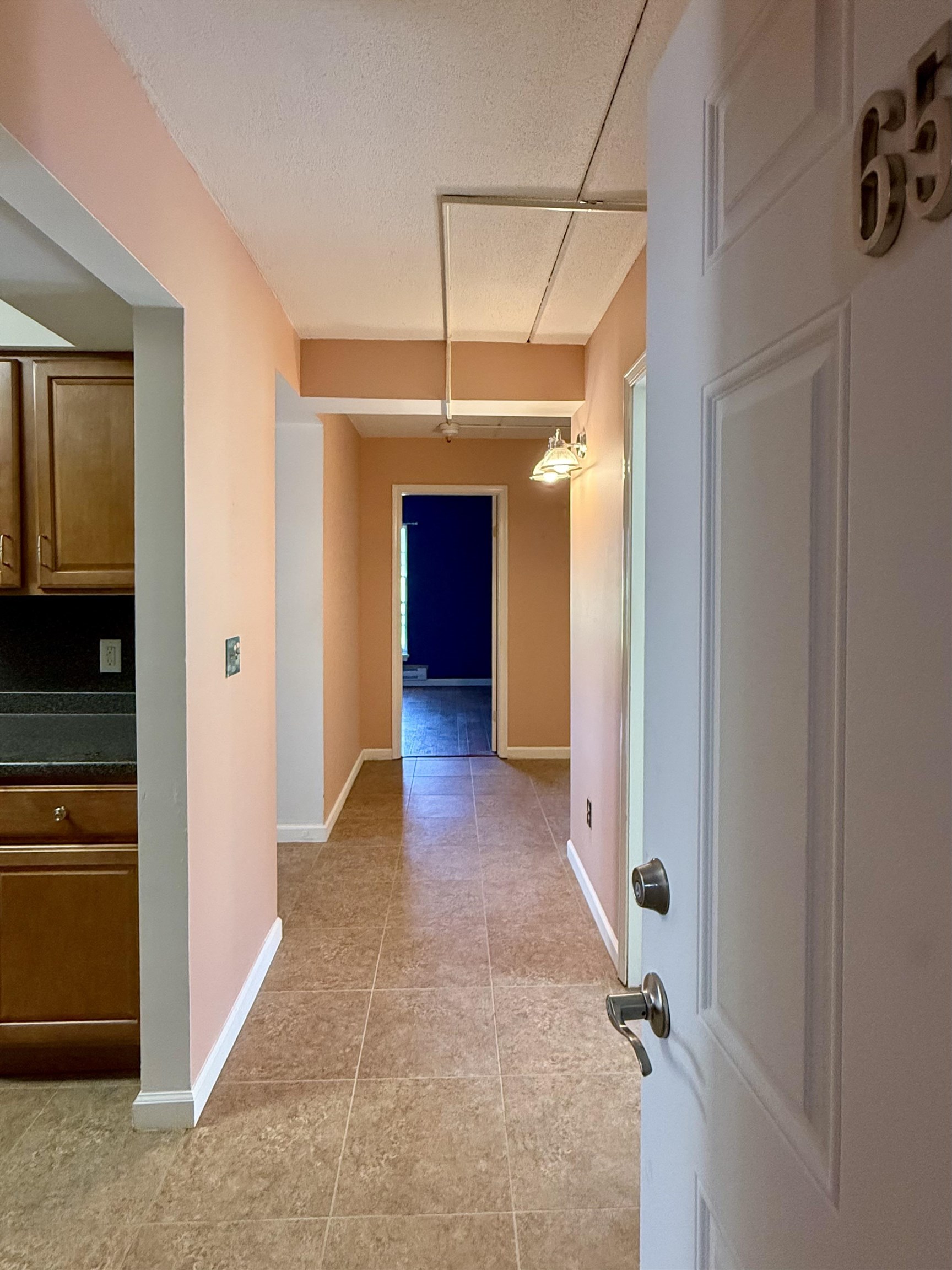 100 Kennedy Drive Property Photo 7
