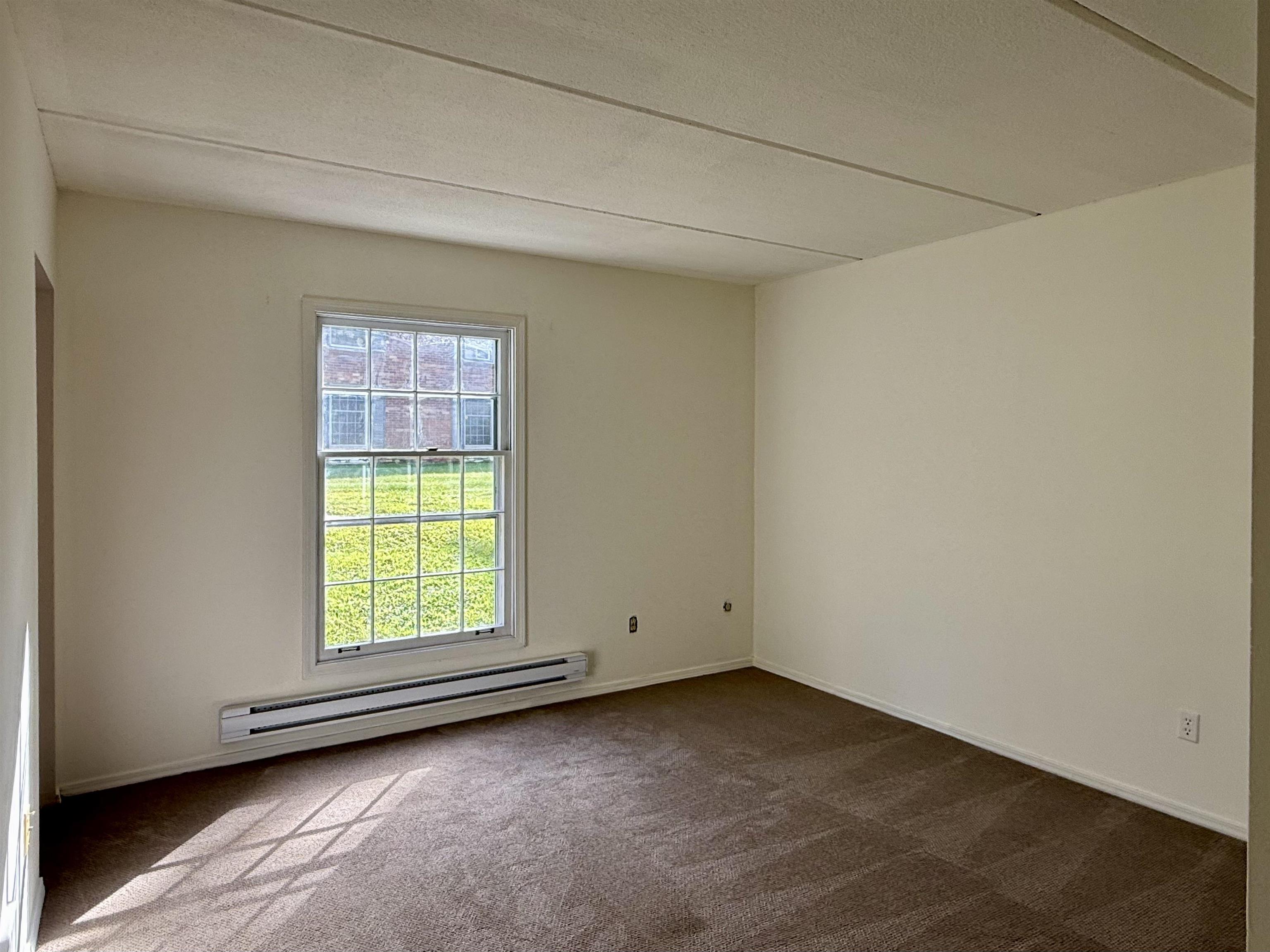 100 Kennedy Drive Property Photo 17