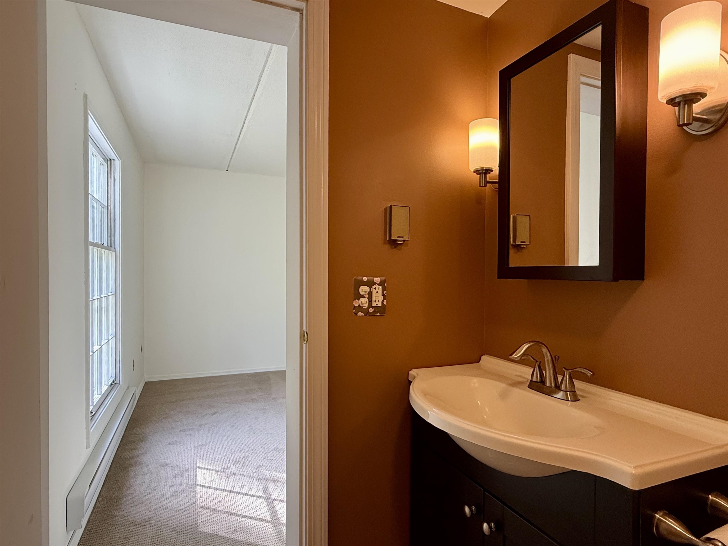 100 Kennedy Drive Property Photo 21