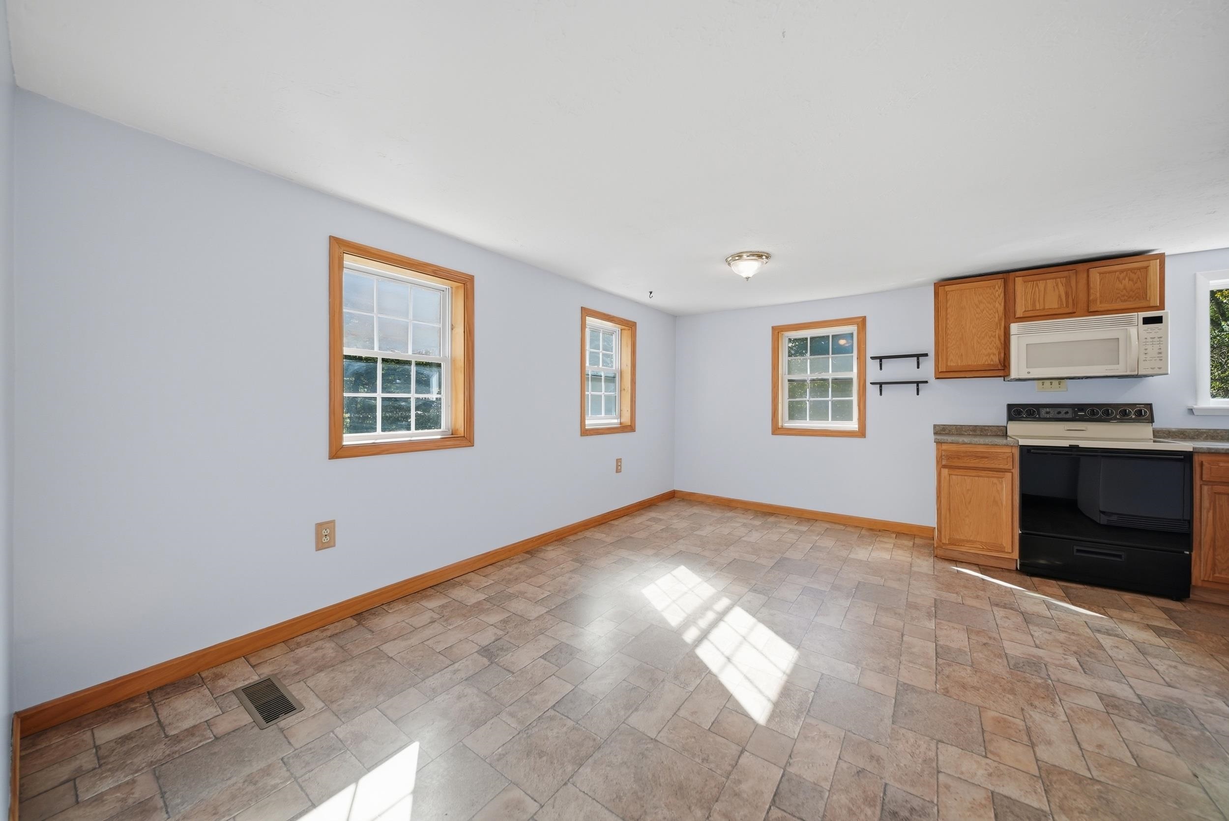 9 Zapora Drive Property Photo 14