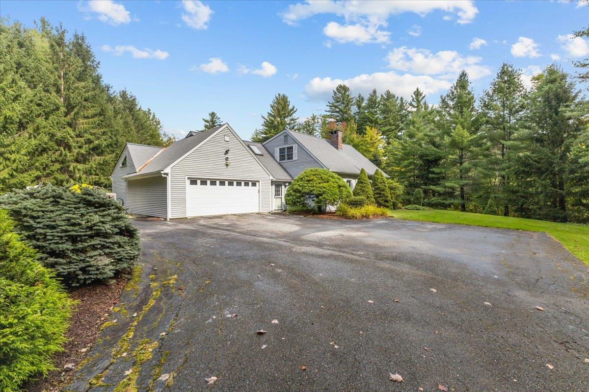 48 Hollow View Road Property Photo 3