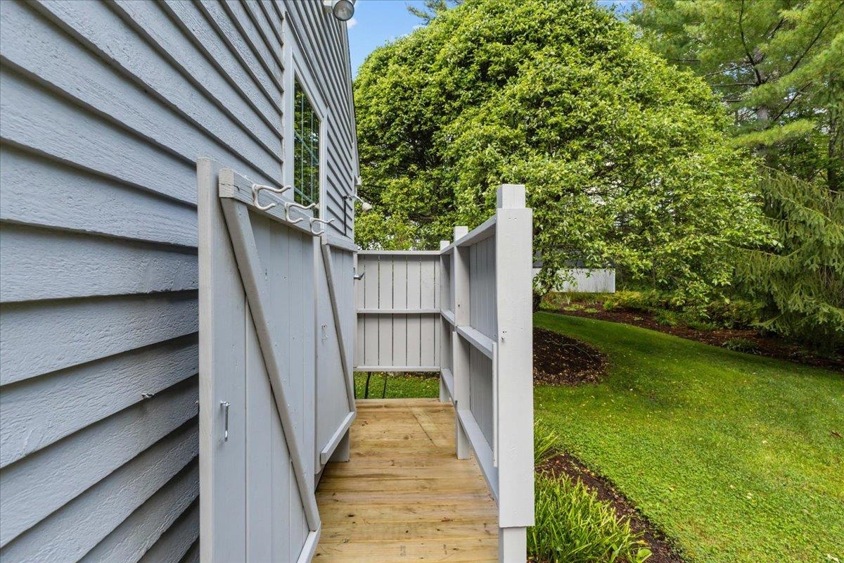 48 Hollow View Road Property Photo 7
