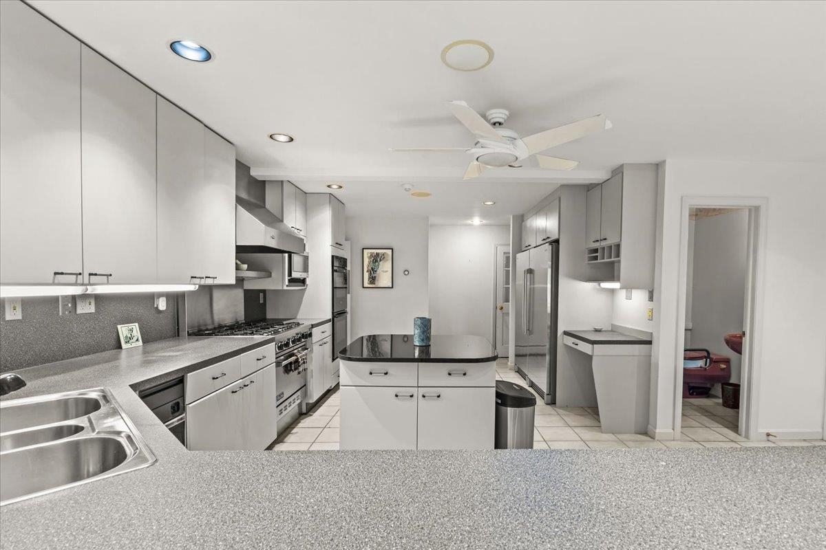 48 Hollow View Road Property Photo 13